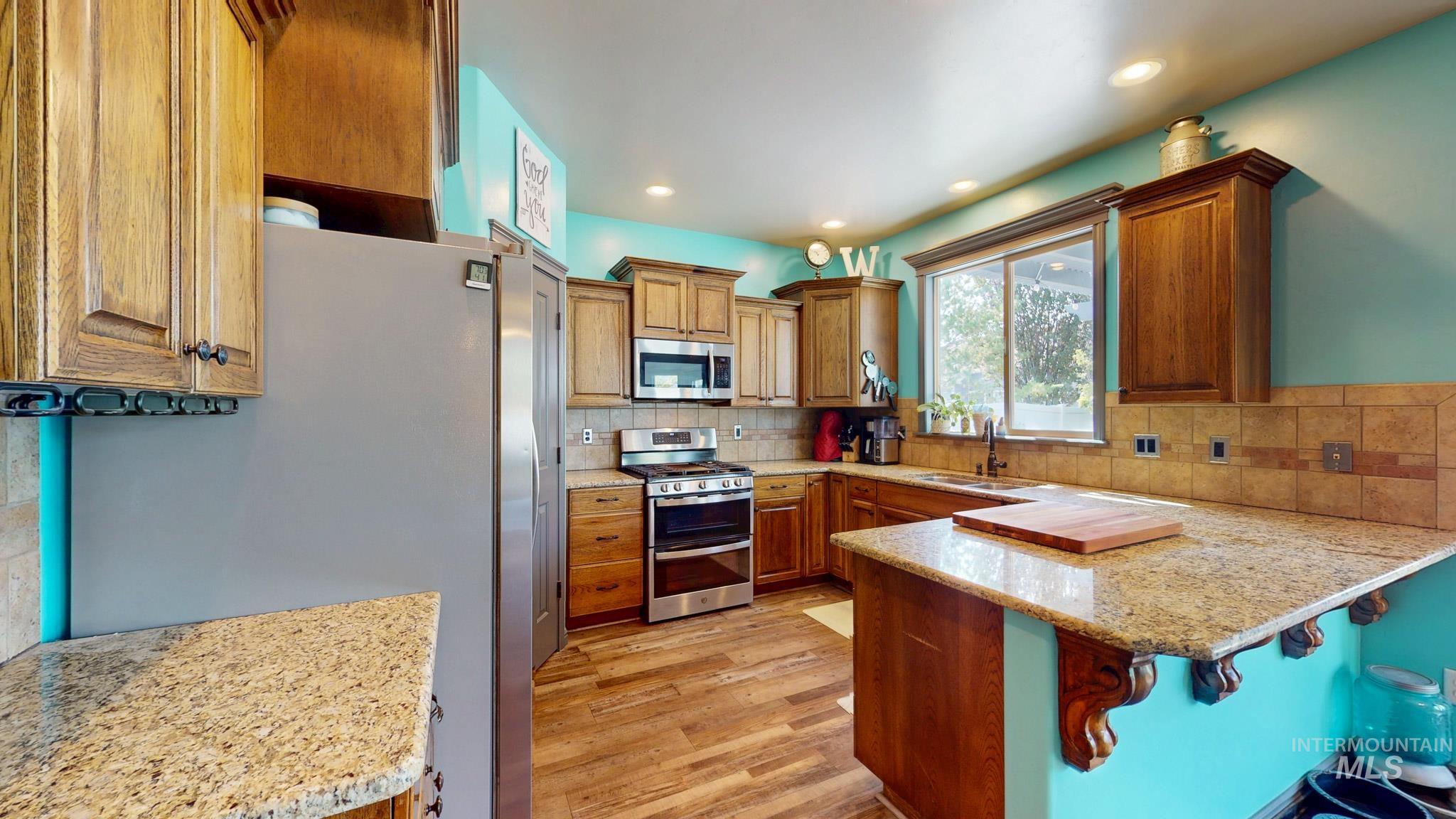 1031 Park Ave, Kimberly, Idaho 83341, 4 Bedrooms, 2.5 Bathrooms, Residential For Sale, Price $559,900,MLS 98996553