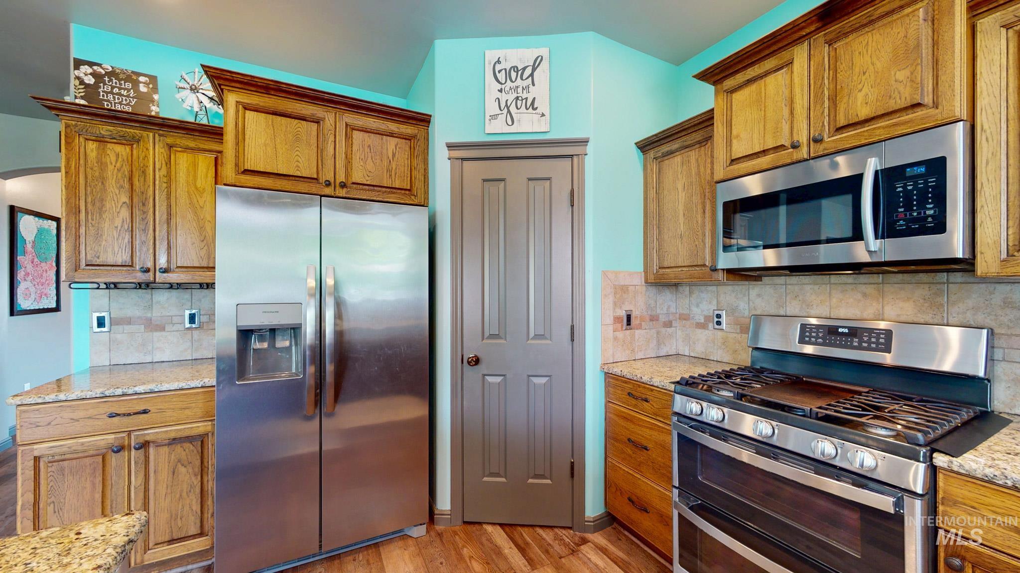 1031 Park Ave, Kimberly, Idaho 83341, 4 Bedrooms, 2.5 Bathrooms, Residential For Sale, Price $559,900,MLS 98996553
