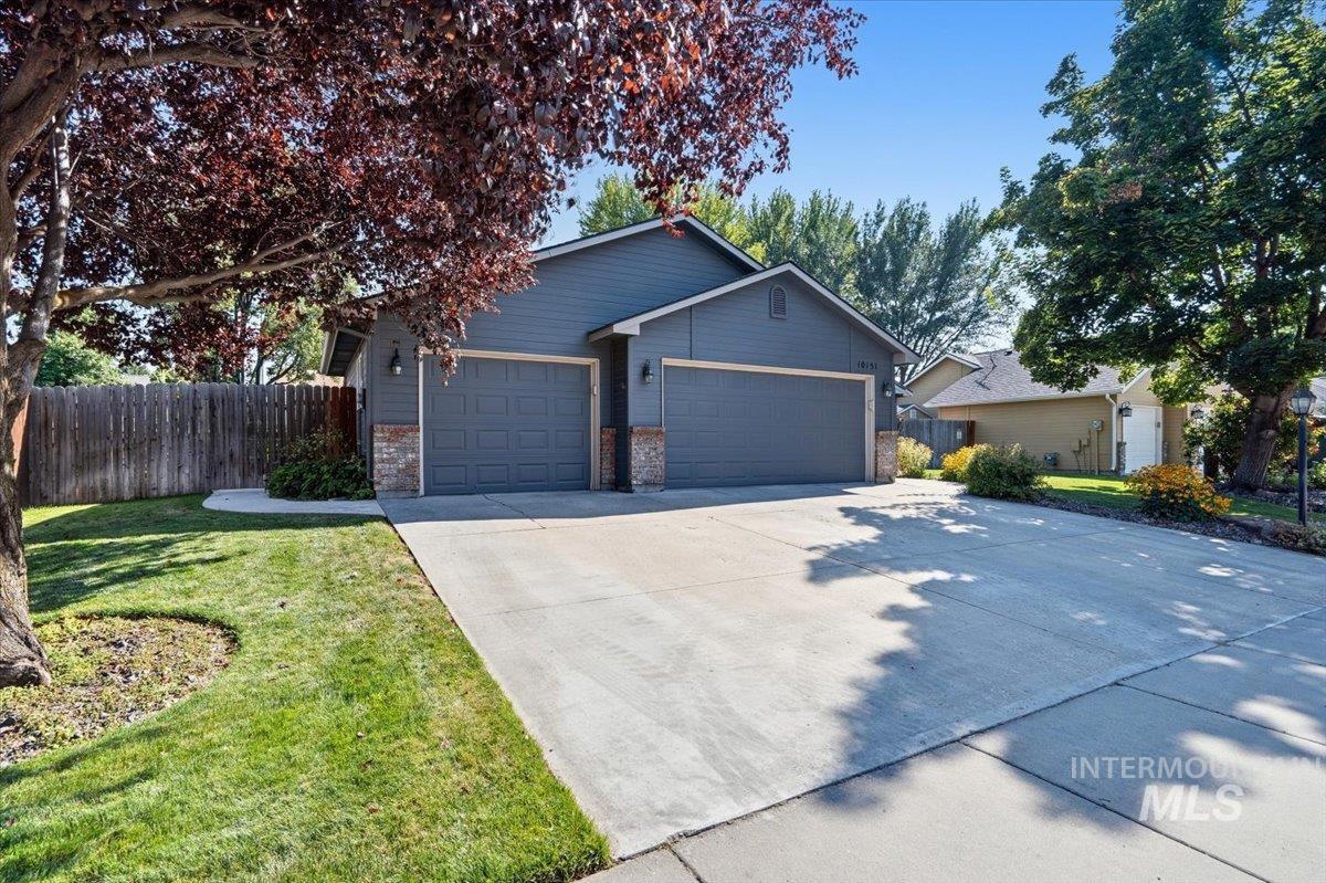 10151 W Antietam Street, Boise, Idaho 83709, 3 Bedrooms, 2 Bathrooms, Residential For Sale, Price $485,000,MLS 98996556