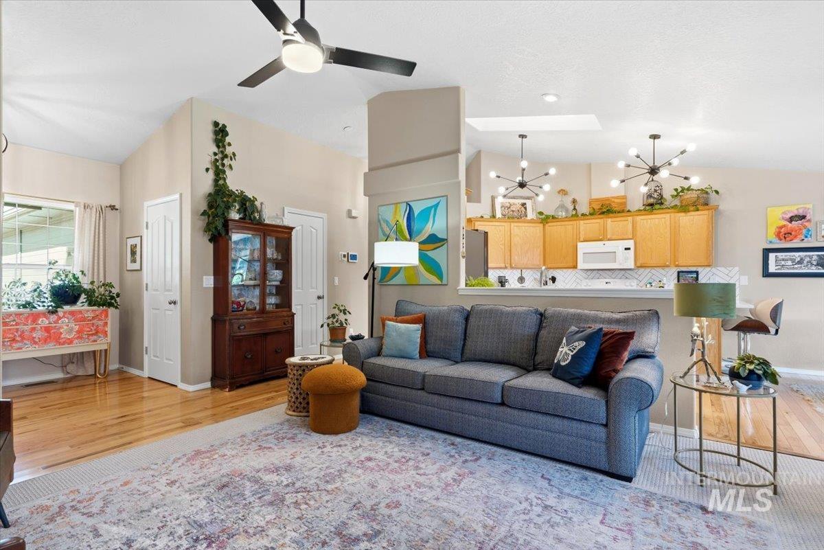 10151 W Antietam Street, Boise, Idaho 83709, 3 Bedrooms, 2 Bathrooms, Residential For Sale, Price $485,000,MLS 98996556
