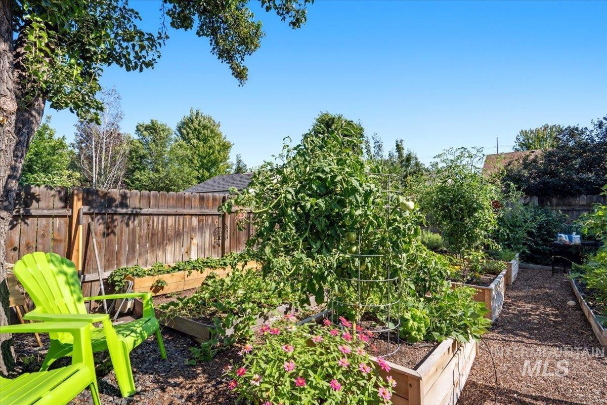 10151 W Antietam Street, Boise, Idaho 83709, 3 Bedrooms, 2 Bathrooms, Residential For Sale, Price $485,000,MLS 98996556