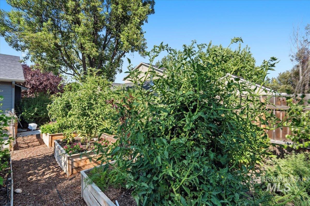 10151 W Antietam Street, Boise, Idaho 83709, 3 Bedrooms, 2 Bathrooms, Residential For Sale, Price $485,000,MLS 98996556
