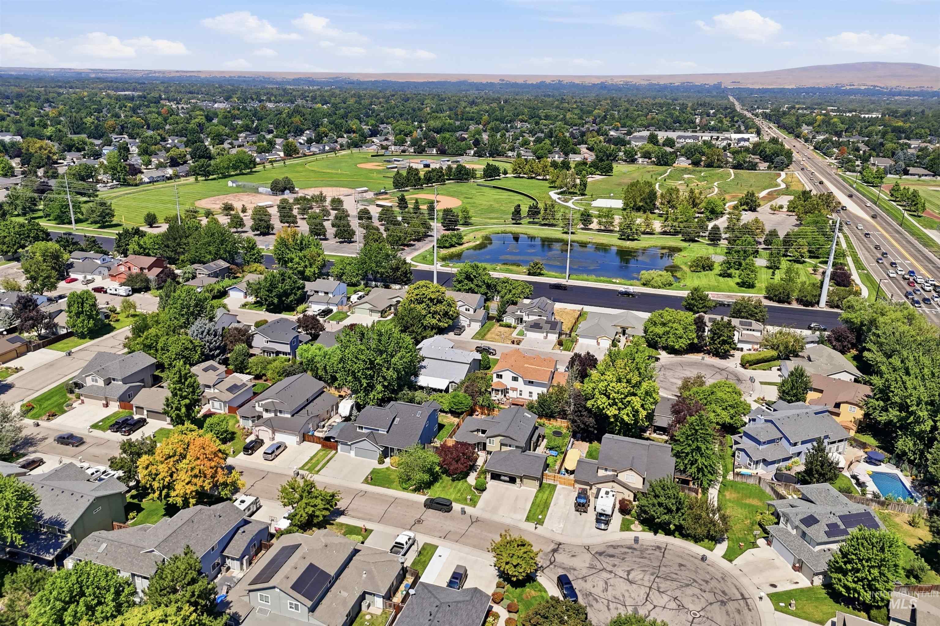 13922 W Dominion Ct, Boise, Idaho 83713, 4 Bedrooms, 3 Bathrooms, Residential For Sale, Price $624,900,MLS 98996557
