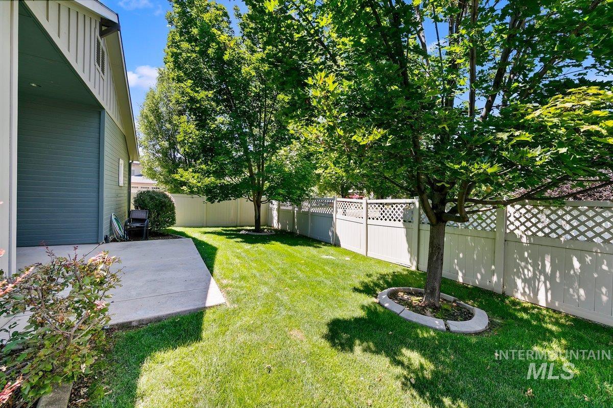 1528 W Arch Rock Street, Meridian, Idaho 83646, 3 Bedrooms, 2 Bathrooms, Residential For Sale, Price $465,000,MLS 98996563