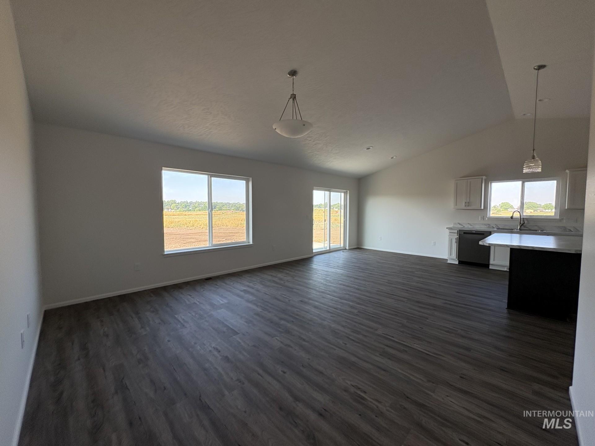 2625 Cache Creek Ct, Clarkston, Washington 99403, 3 Bedrooms, 2 Bathrooms, Residential For Sale, Price $379,900,MLS 98996564