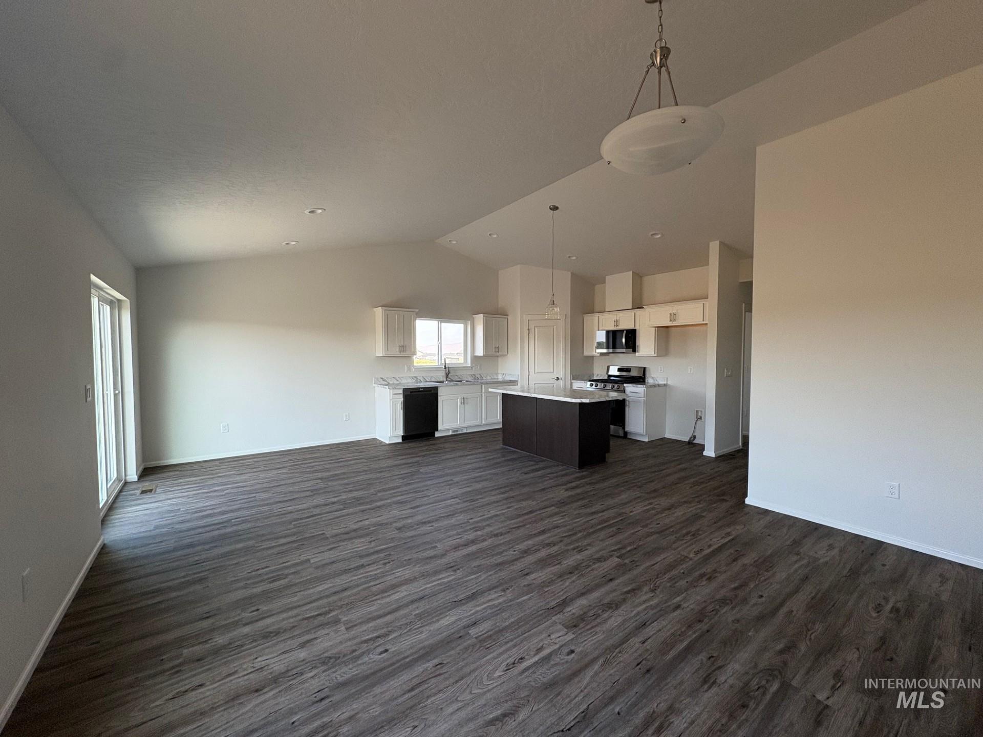2625 Cache Creek Ct, Clarkston, Washington 99403, 3 Bedrooms, 2 Bathrooms, Residential For Sale, Price $379,900,MLS 98996564