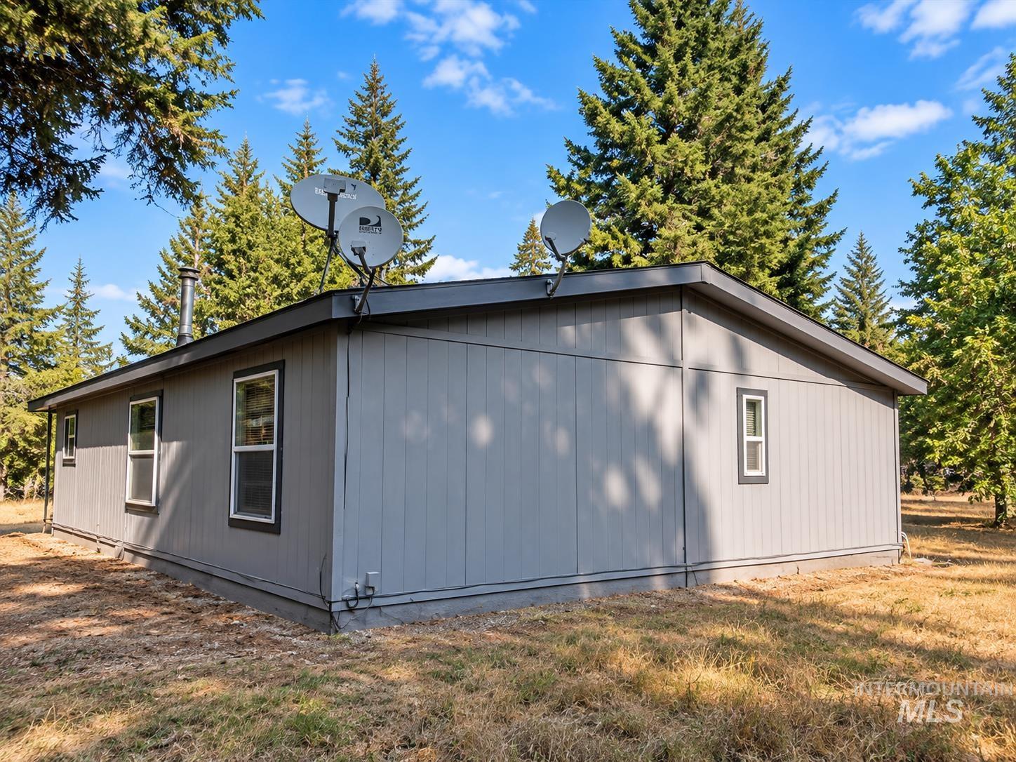 8700 E Morning Glory, Athol, Idaho 83801, 3 Bedrooms, 2 Bathrooms, Residential For Sale, Price $774,900,MLS 98996565