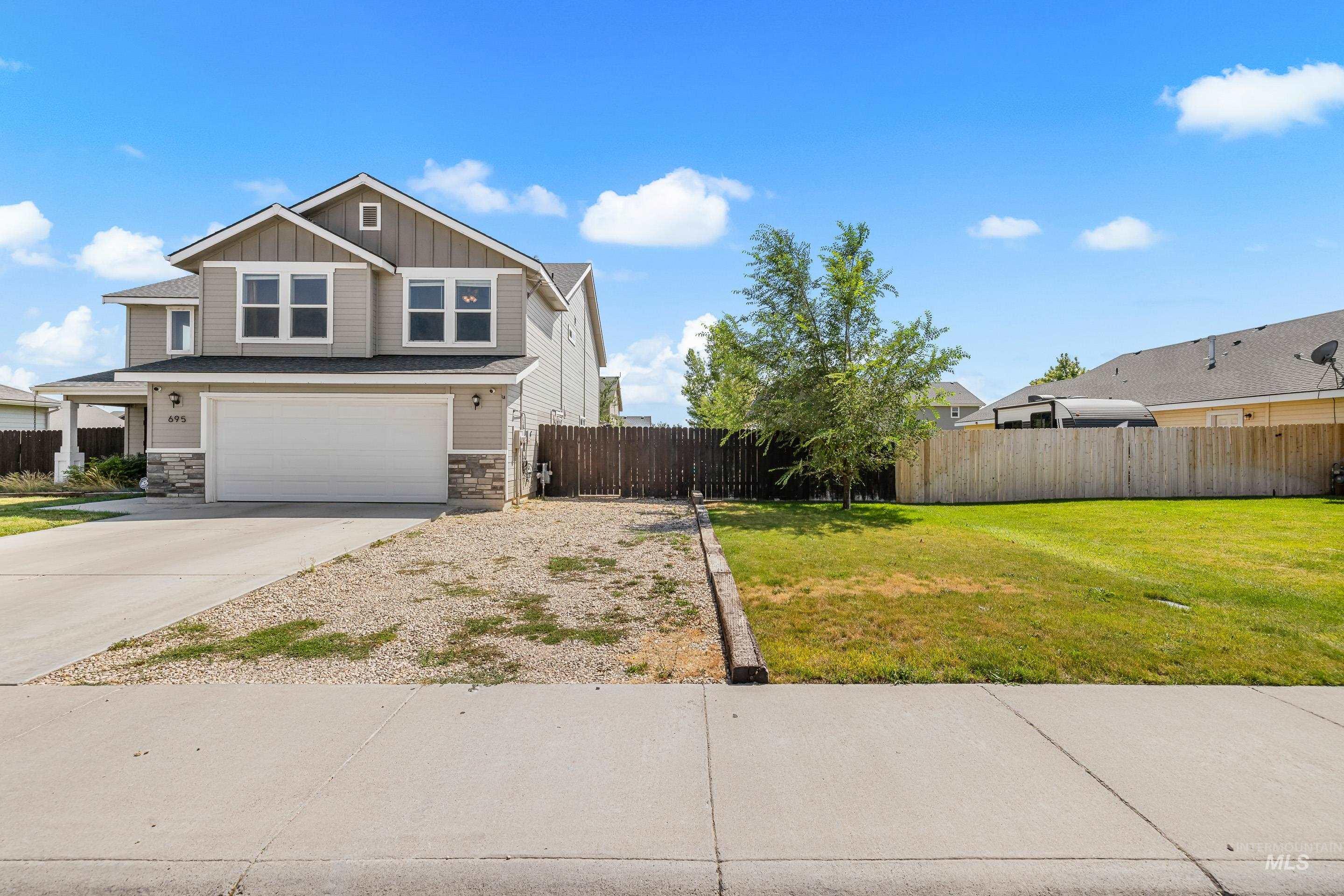 695 SW Foley, Mountain Home, Idaho 83647, 4 Bedrooms, 2.5 Bathrooms, Residential For Sale, Price $449,990,MLS 98996566