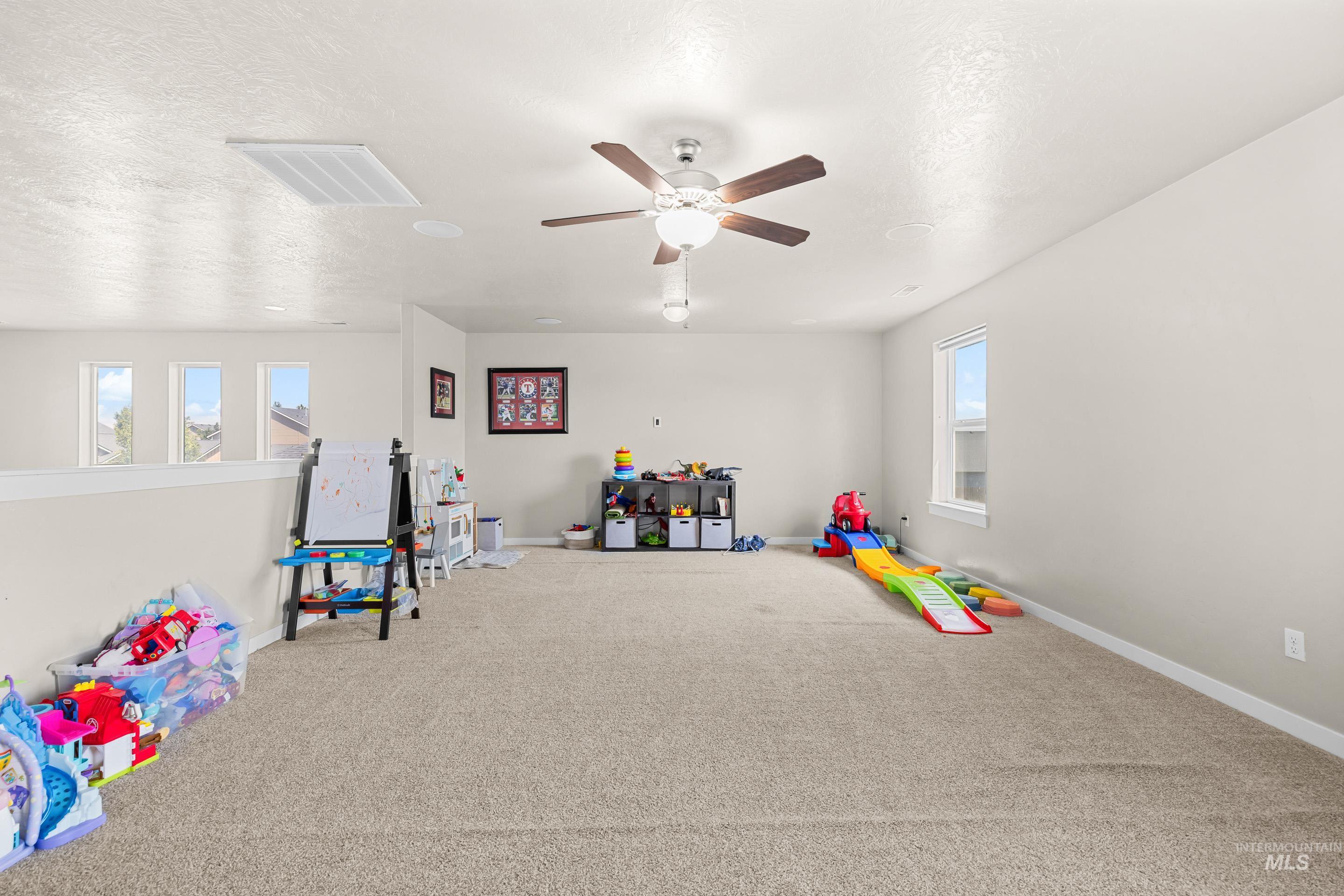 695 SW Foley, Mountain Home, Idaho 83647, 4 Bedrooms, 2.5 Bathrooms, Residential For Sale, Price $449,990,MLS 98996566