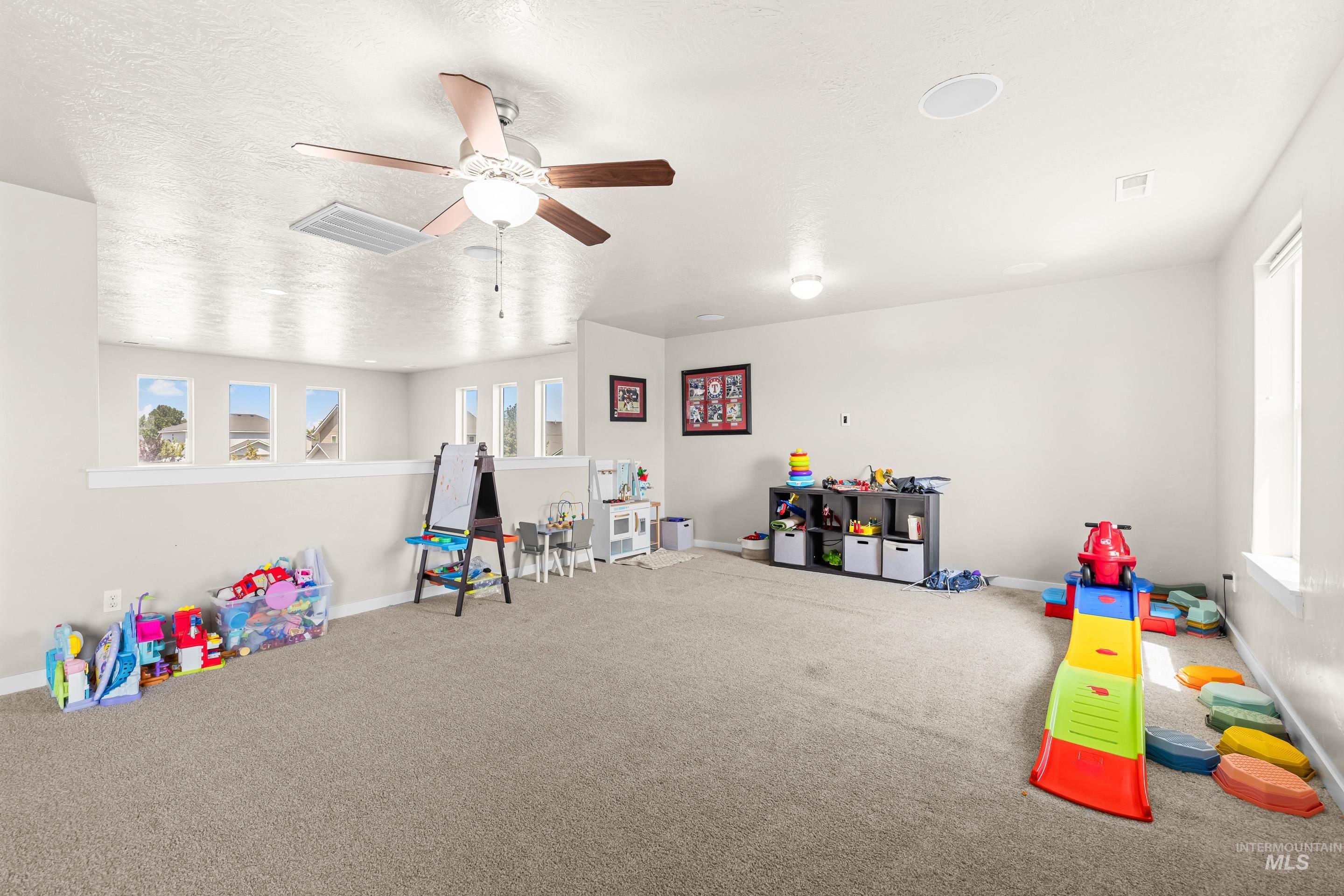 695 SW Foley, Mountain Home, Idaho 83647, 4 Bedrooms, 2.5 Bathrooms, Residential For Sale, Price $449,990,MLS 98996566