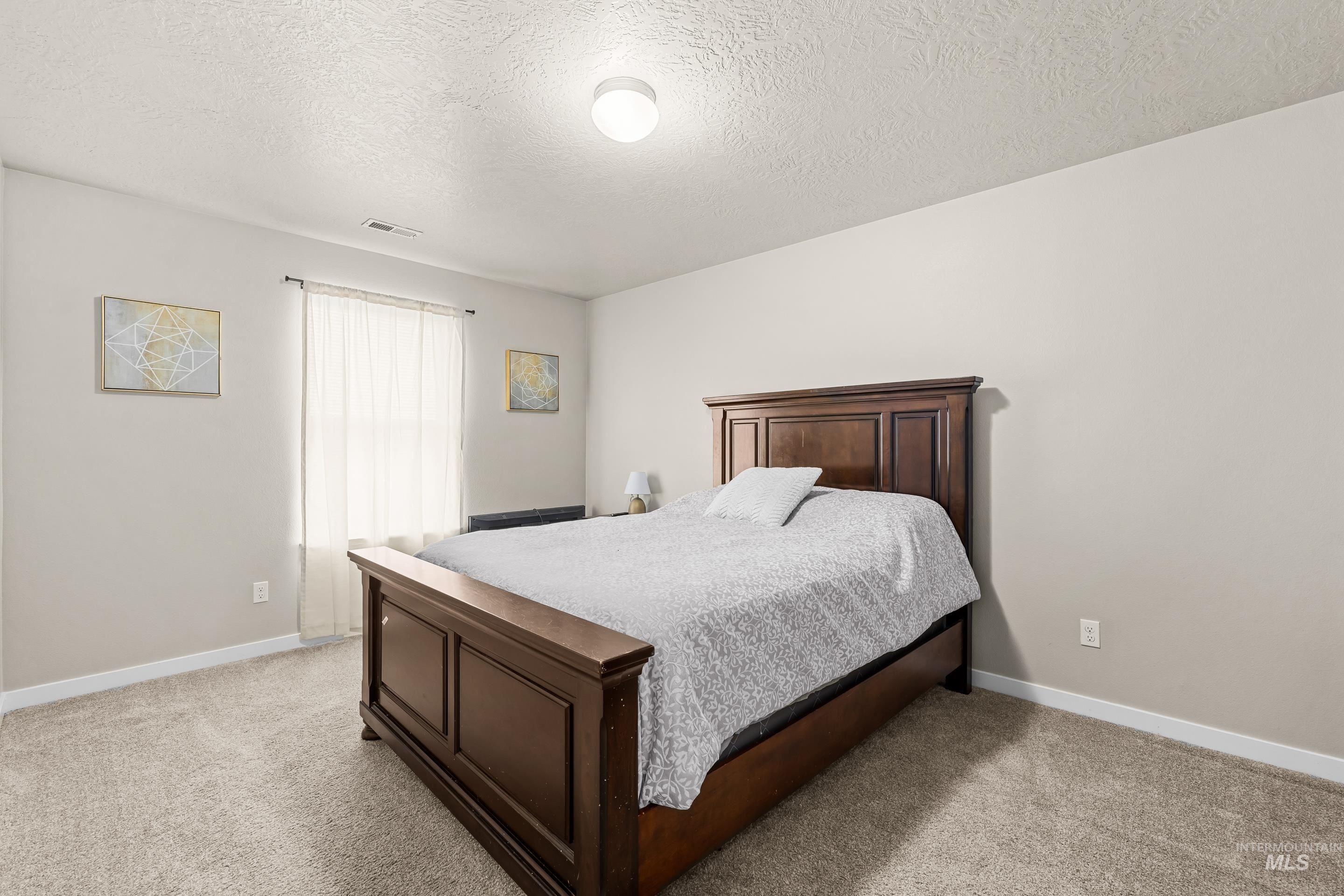 695 SW Foley, Mountain Home, Idaho 83647, 4 Bedrooms, 2.5 Bathrooms, Residential For Sale, Price $449,990,MLS 98996566