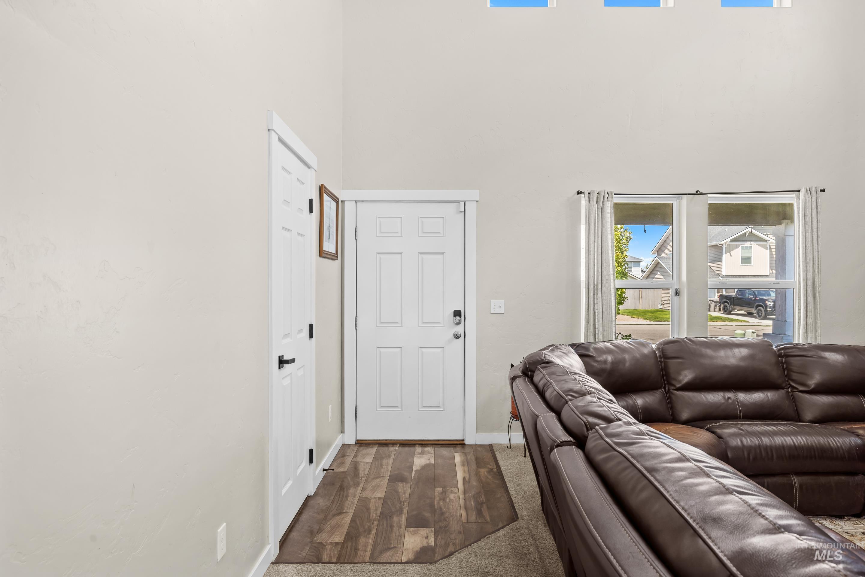 695 SW Foley, Mountain Home, Idaho 83647, 4 Bedrooms, 2.5 Bathrooms, Residential For Sale, Price $449,990,MLS 98996566