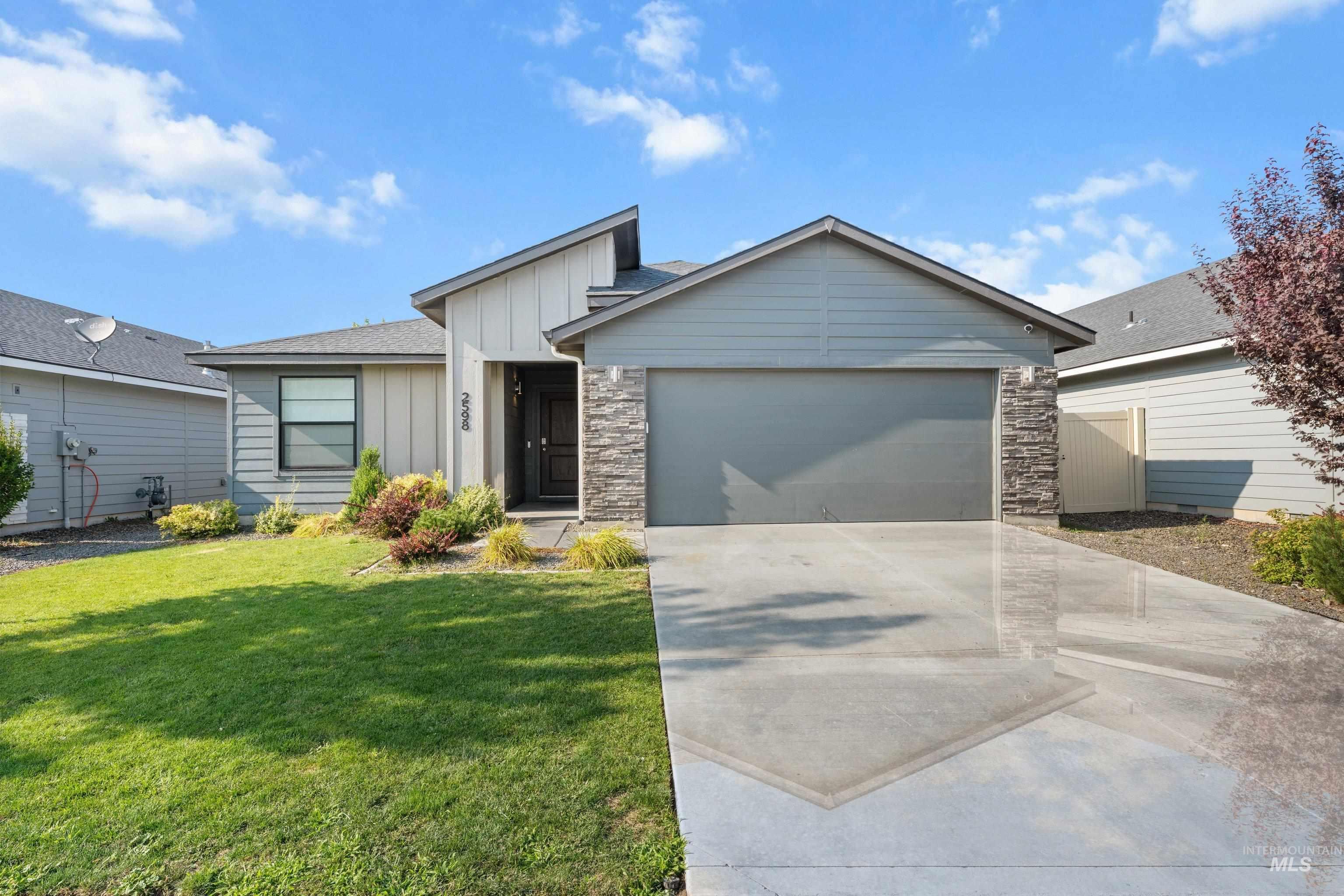 2598 W Balboa Dr, Kuna, Idaho 83634, 3 Bedrooms, 2 Bathrooms, Residential For Sale, Price $450,000,MLS 98996568