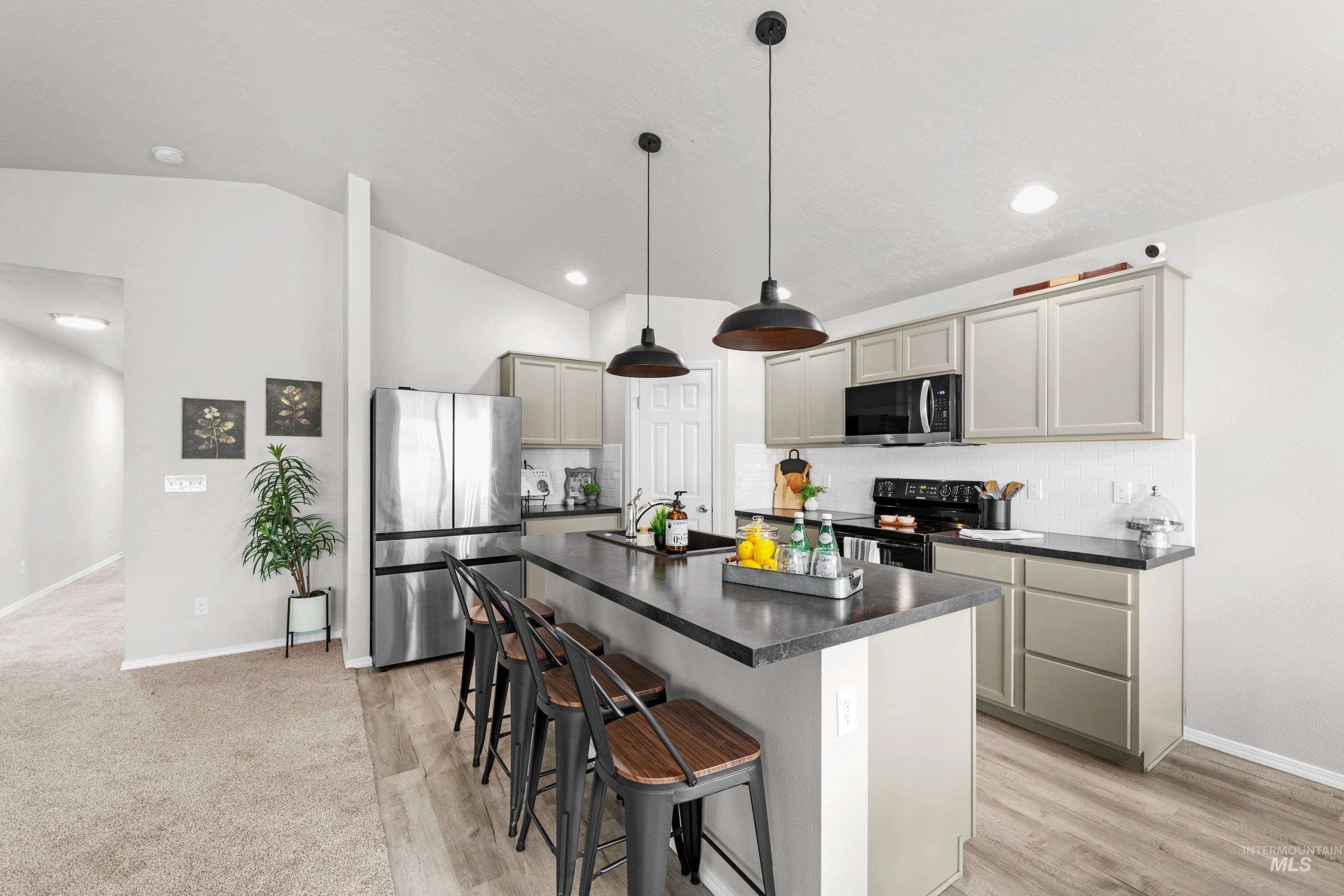 2598 W Balboa Dr, Kuna, Idaho 83634, 3 Bedrooms, 2 Bathrooms, Residential For Sale, Price $450,000,MLS 98996568