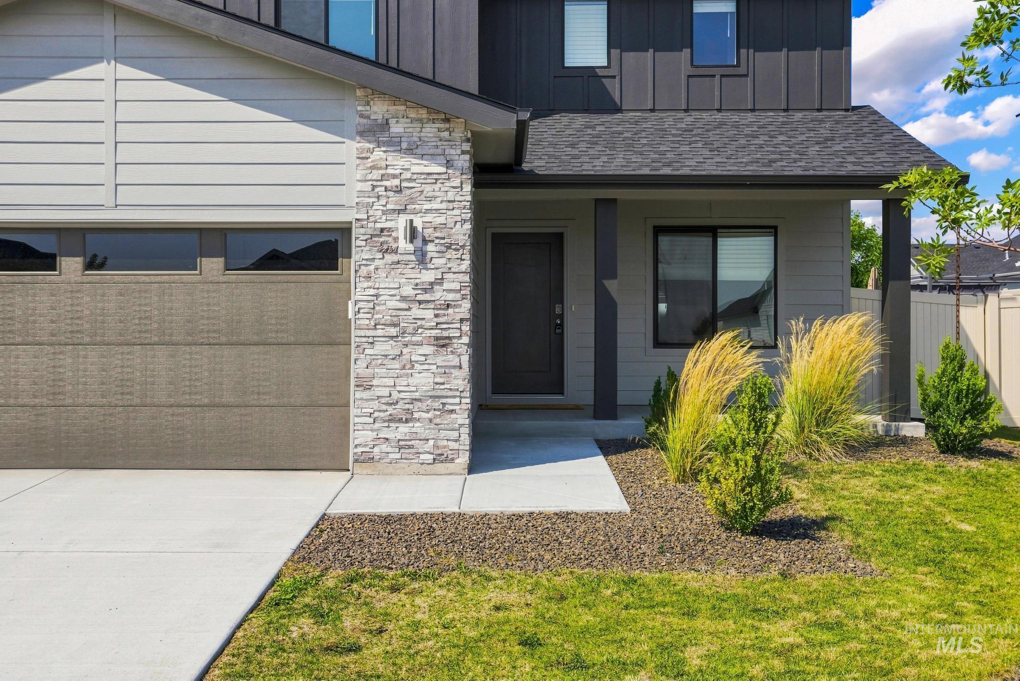 11116 Langit, Star, Idaho 83669, 4 Bedrooms, 2.5 Bathrooms, Residential For Sale, Price $499,000,MLS 98996569