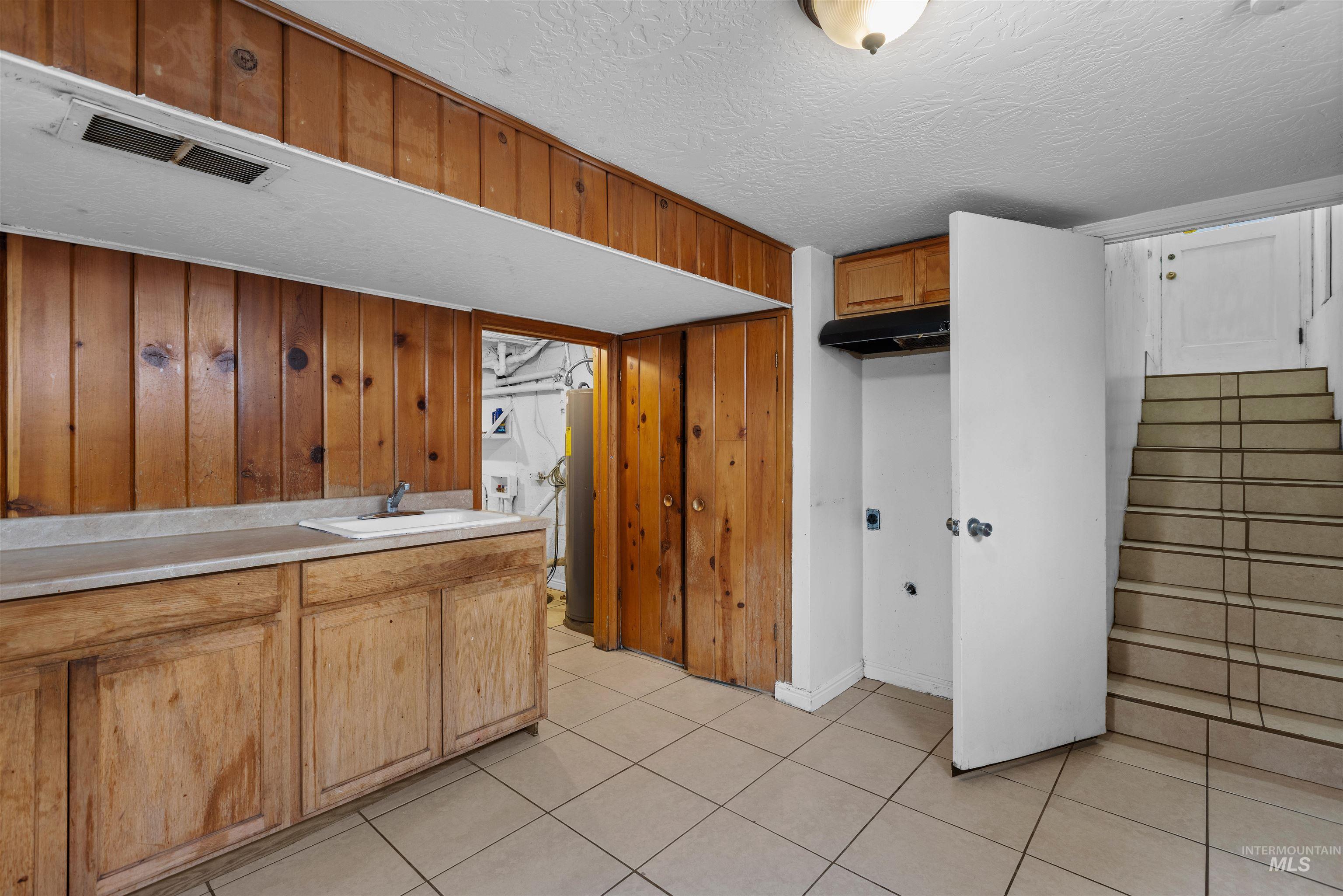 219 Cleveland Blvd, Caldwell, Idaho 83605, 3 Bedrooms, 2 Bathrooms, Residential For Sale, Price $429,900,MLS 98996572