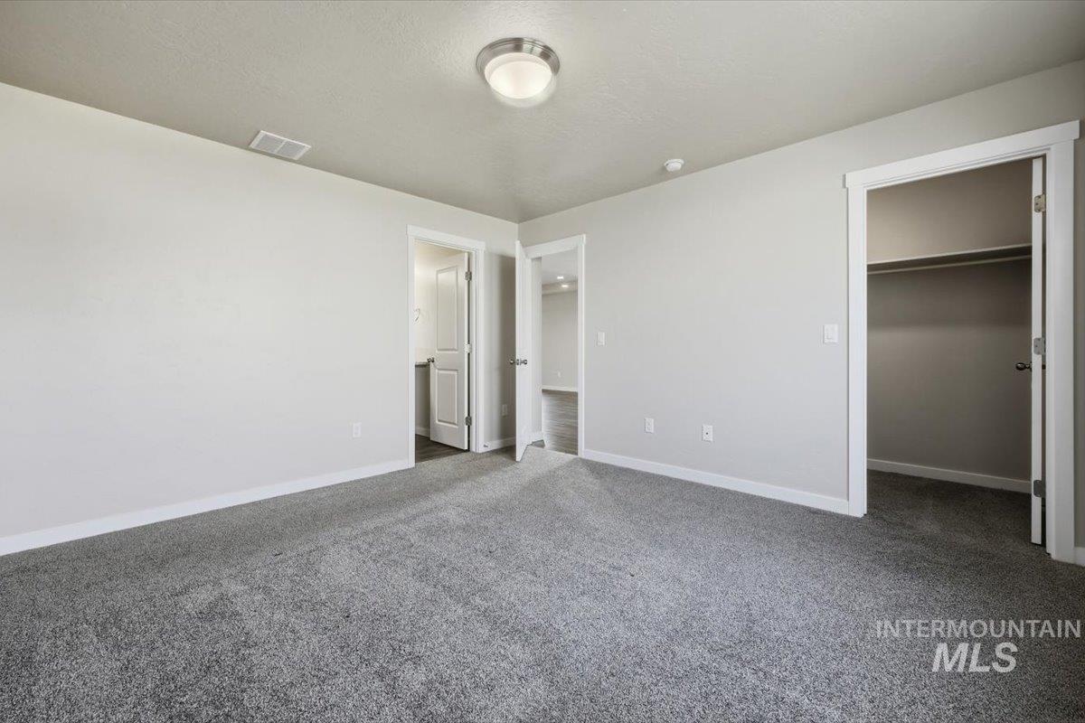 10187 Longtail Drive, Nampa, Idaho 83687, 3 Bedrooms, 2 Bathrooms, Residential For Sale, Price $434,900,MLS 98996575