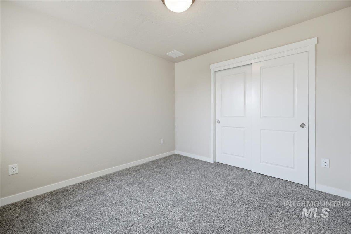 10187 Longtail Drive, Nampa, Idaho 83687, 3 Bedrooms, 2 Bathrooms, Residential For Sale, Price $434,900,MLS 98996575
