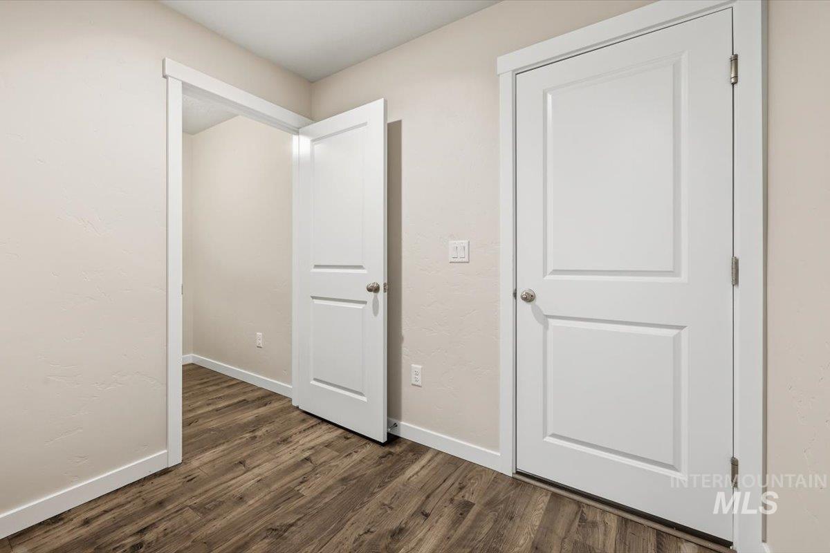10187 Longtail Drive, Nampa, Idaho 83687, 3 Bedrooms, 2 Bathrooms, Residential For Sale, Price $434,900,MLS 98996575