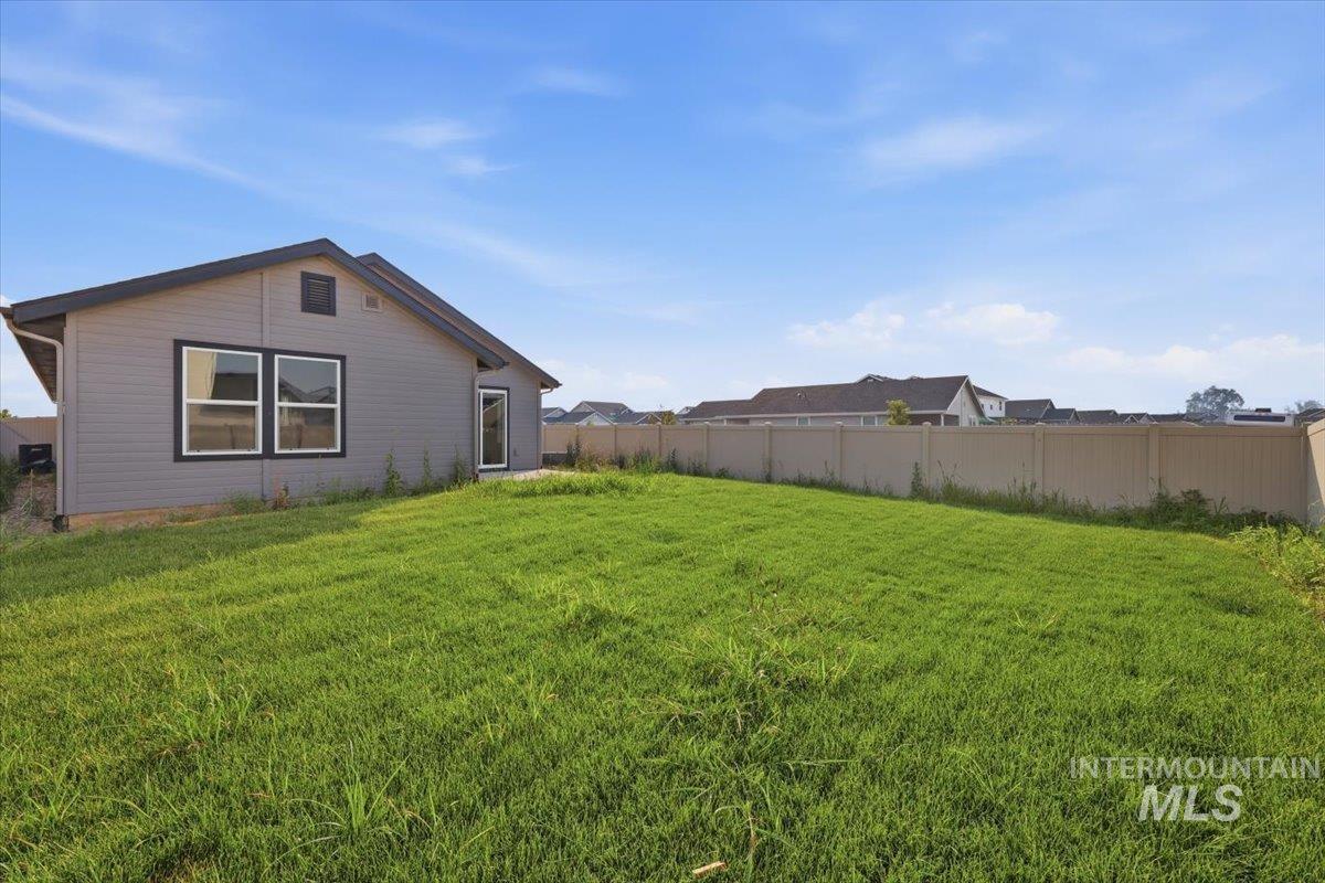 10187 Longtail Drive, Nampa, Idaho 83687, 3 Bedrooms, 2 Bathrooms, Residential For Sale, Price $434,900,MLS 98996575