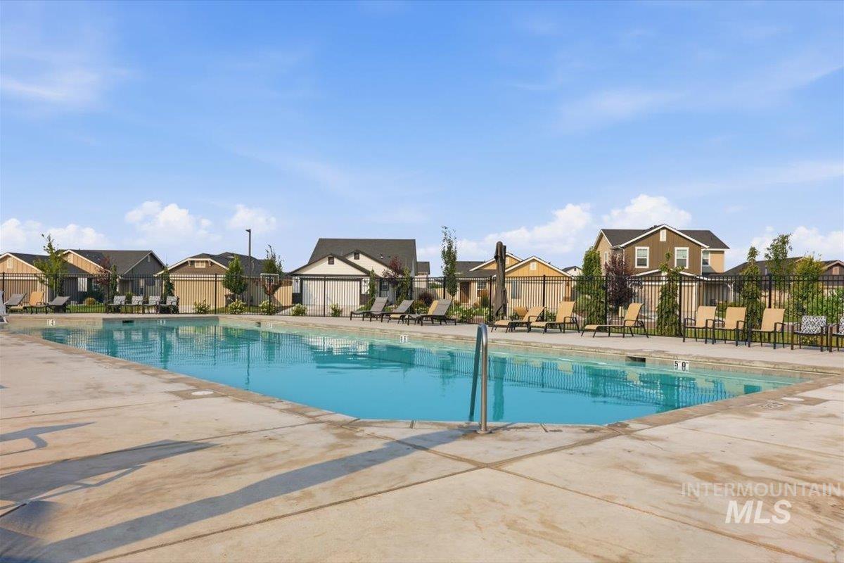 10187 Longtail Drive, Nampa, Idaho 83687, 3 Bedrooms, 2 Bathrooms, Residential For Sale, Price $434,900,MLS 98996575