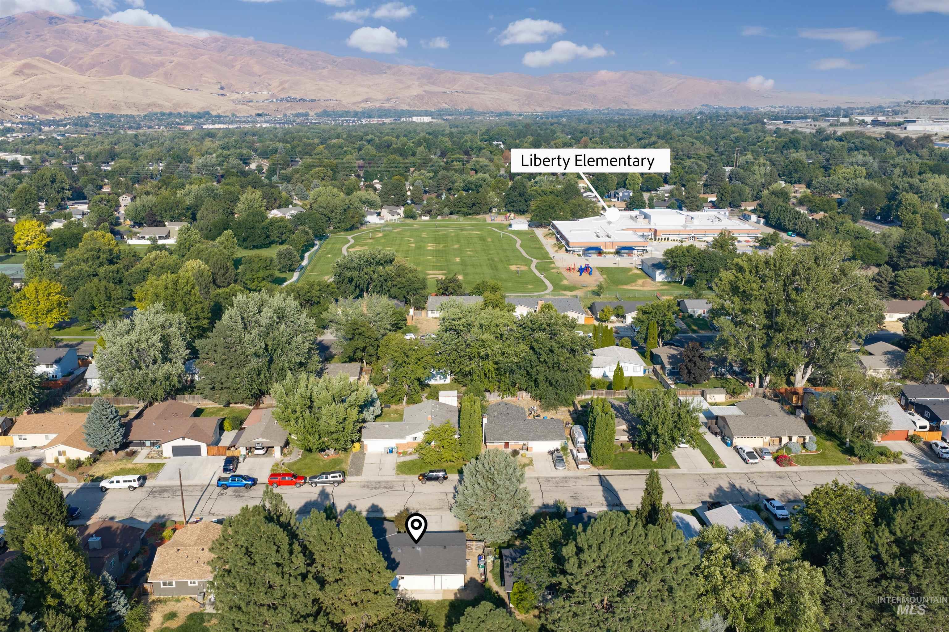 3593 S Ticonderoga, Boise, Idaho 83706, 3 Bedrooms, 2 Bathrooms, Residential For Sale, Price $440,000,MLS 98996576