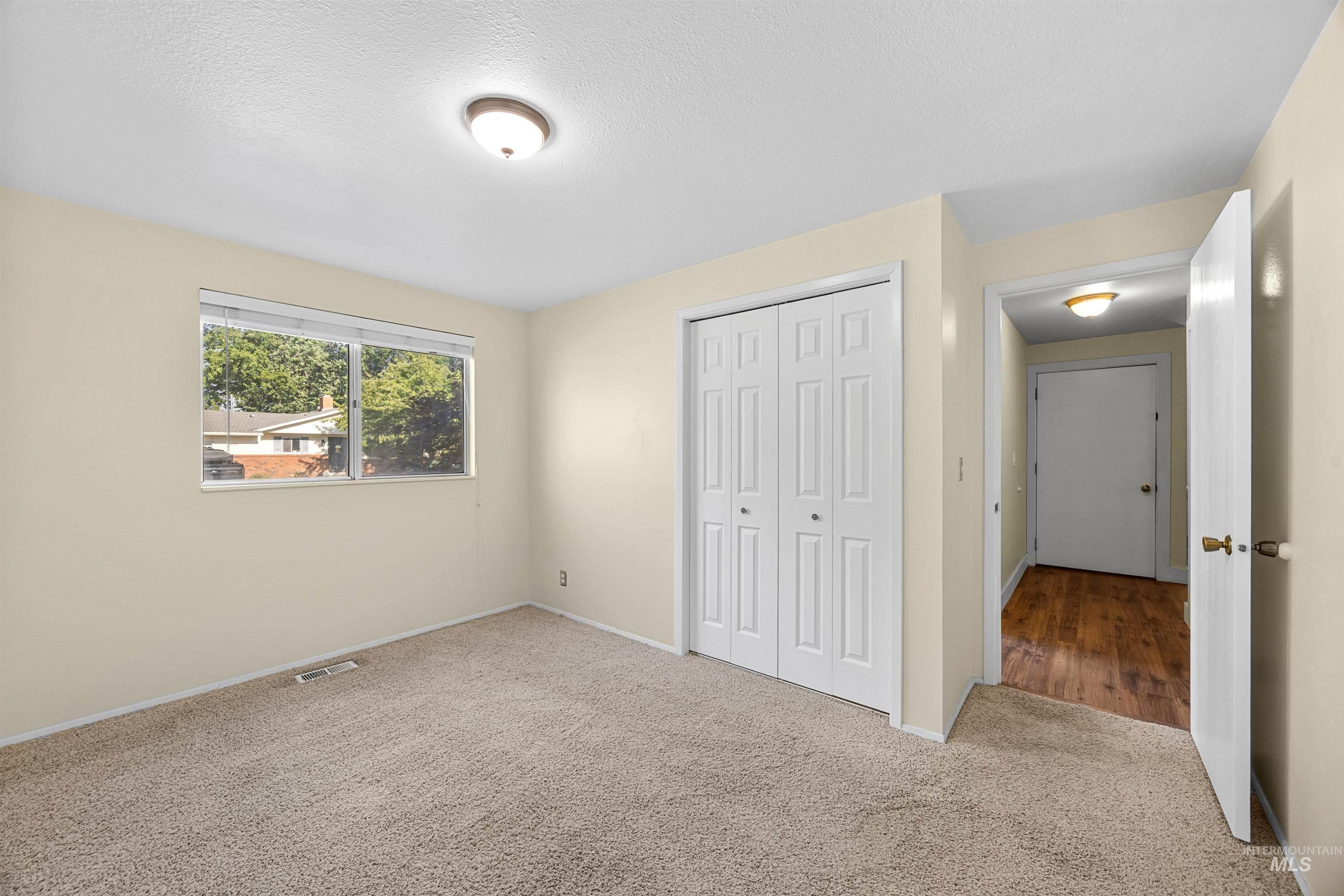 3593 S Ticonderoga, Boise, Idaho 83706, 3 Bedrooms, 2 Bathrooms, Residential For Sale, Price $440,000,MLS 98996576