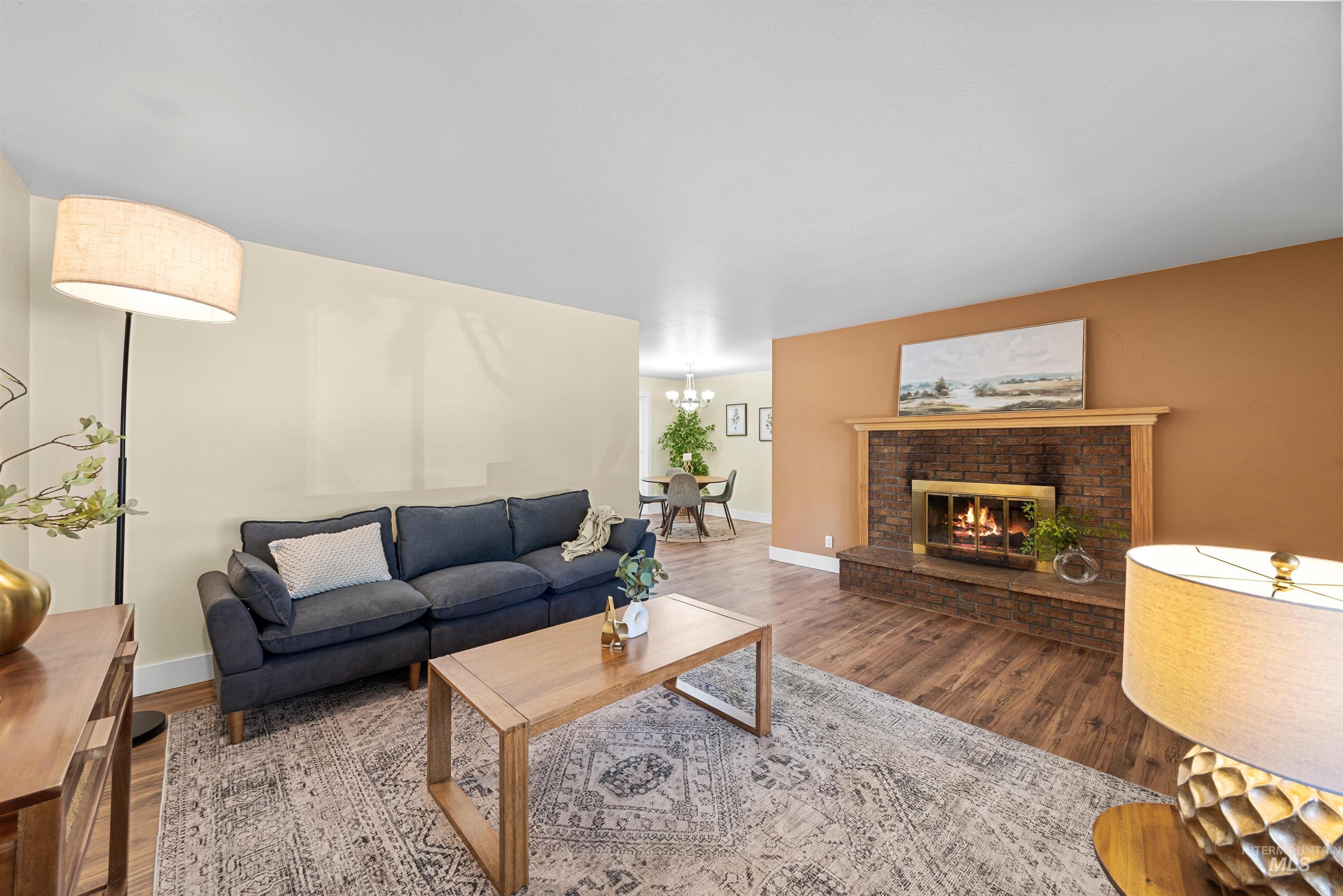 3593 S Ticonderoga, Boise, Idaho 83706, 3 Bedrooms, 2 Bathrooms, Residential For Sale, Price $440,000,MLS 98996576