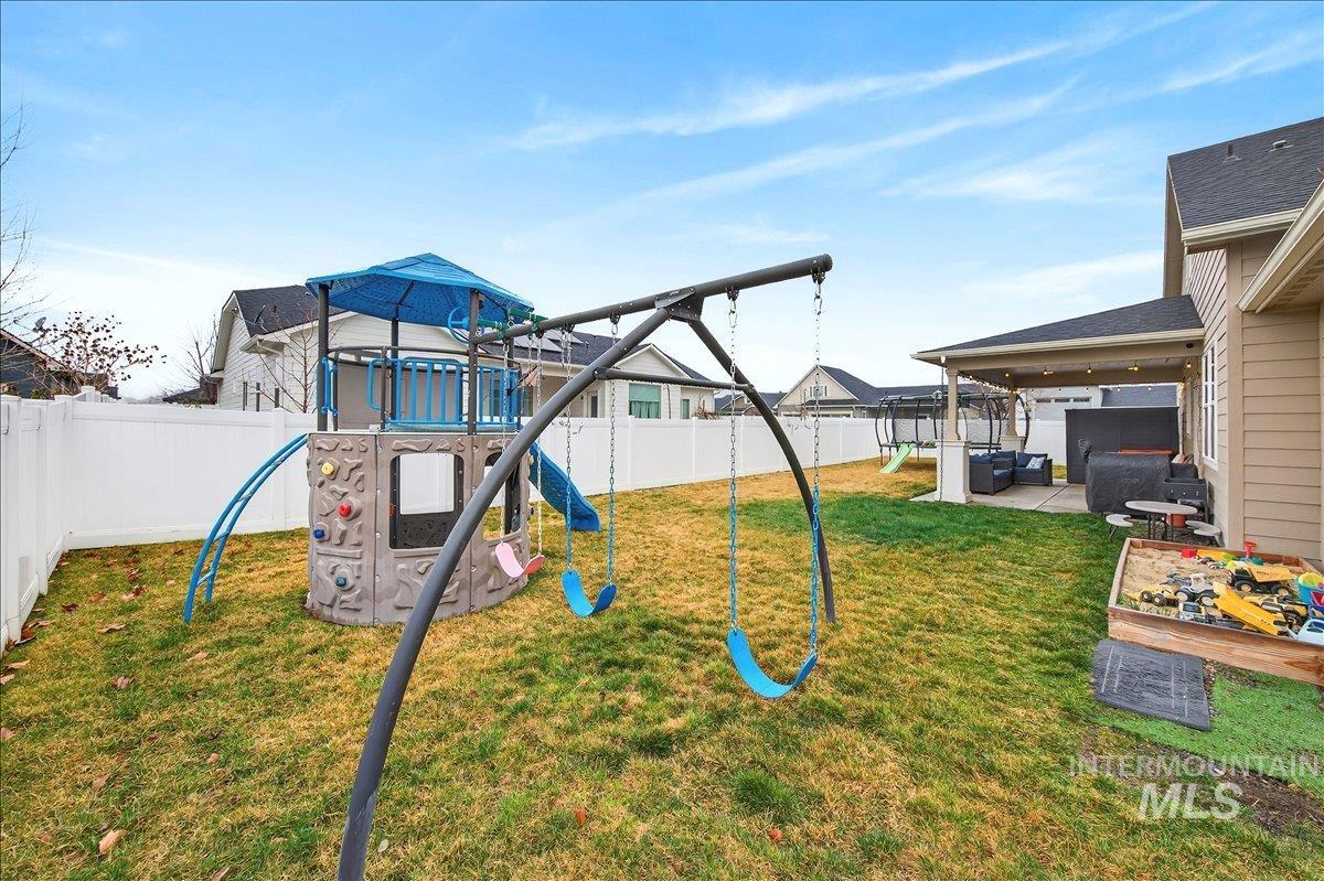 59 Sorrel Ave, Nampa, Idaho 83687, 4 Bedrooms, 2.5 Bathrooms, Residential For Sale, Price $649,000,MLS 98996577