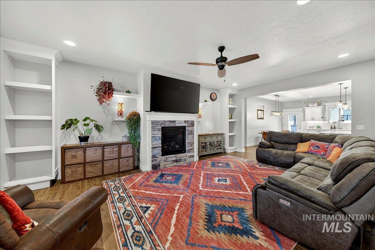 59 Sorrel Ave, Nampa, Idaho 83687, 4 Bedrooms, 2.5 Bathrooms, Residential For Sale, Price $649,000,MLS 98996577