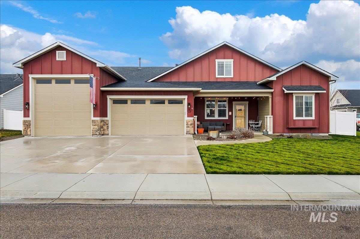 59 Sorrel Ave, Nampa, Idaho 83687, 4 Bedrooms, 2.5 Bathrooms, Residential For Sale, Price $649,000,MLS 98996577