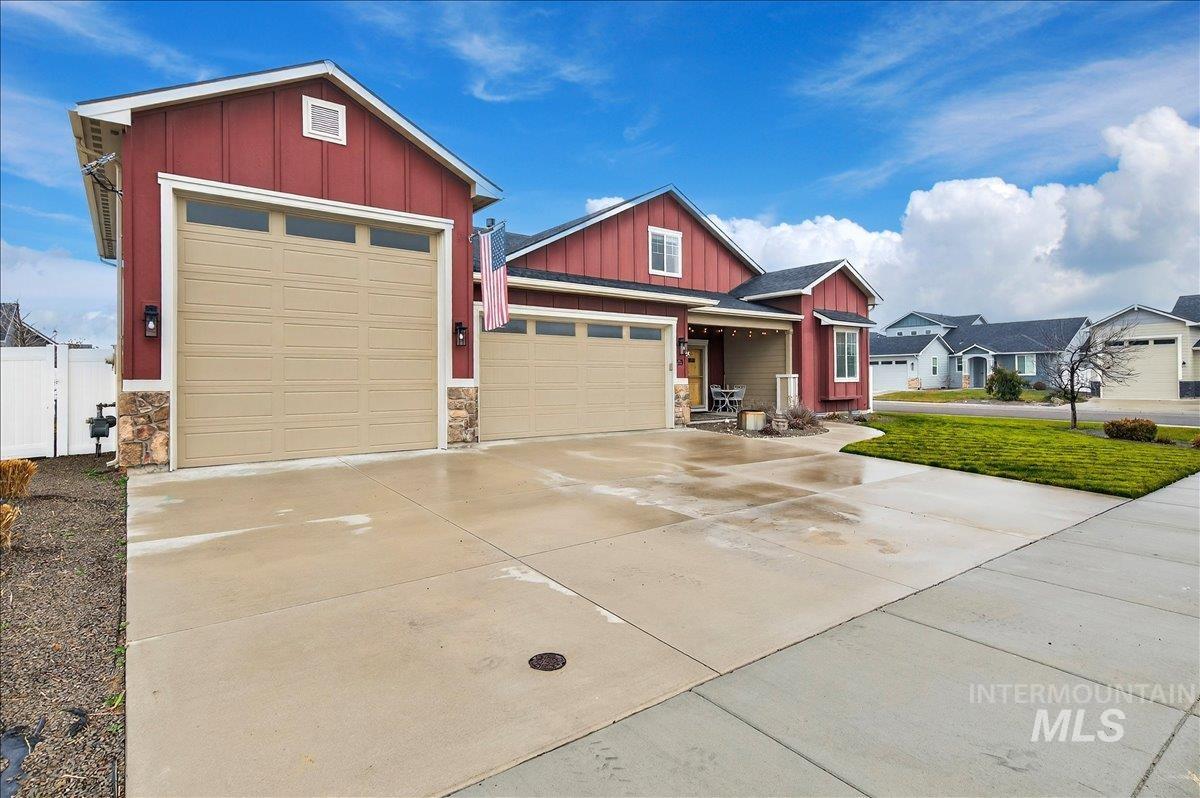 59 Sorrel Ave, Nampa, Idaho 83687, 4 Bedrooms, 2.5 Bathrooms, Residential For Sale, Price $649,000,MLS 98996577