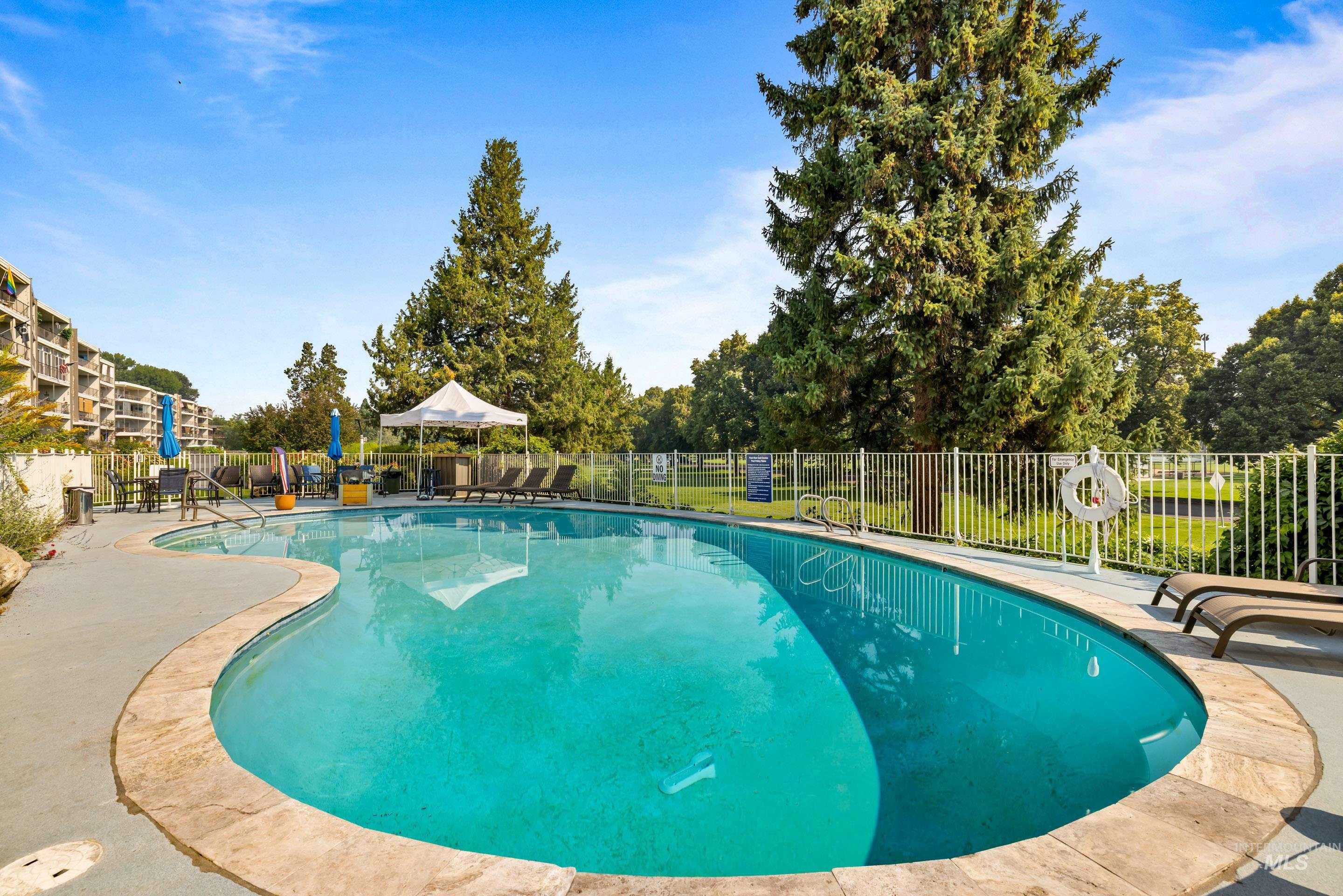 3100 W Crescent Rim Dr, Boise, Idaho 83706, 2 Bedrooms, 2 Bathrooms, Residential For Sale, Price $635,000,MLS 98996578