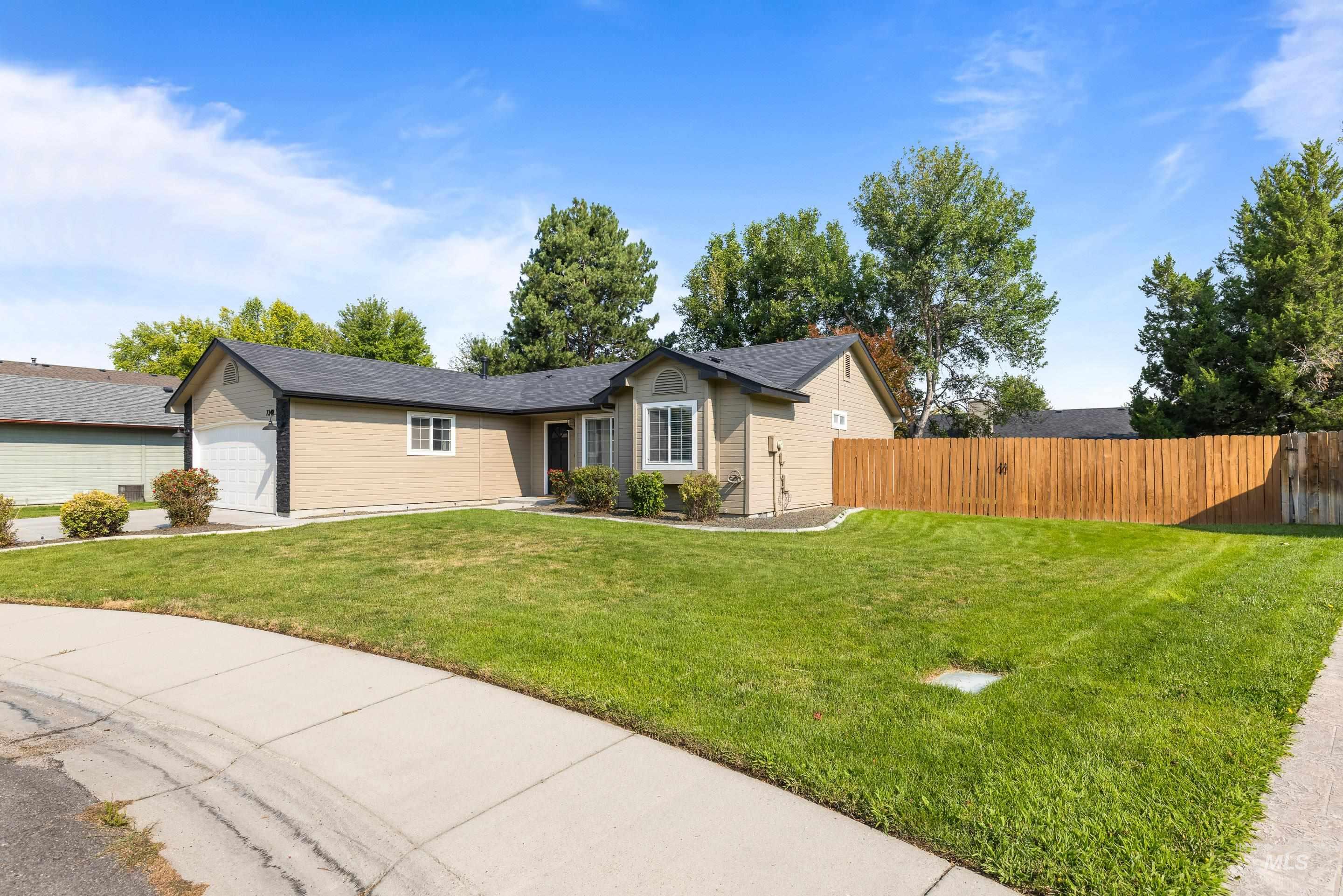 7348 W Limelight Court, Boise, Idaho 83714, 3 Bedrooms, 2 Bathrooms, Residential For Sale, Price $470,000,MLS 98996580