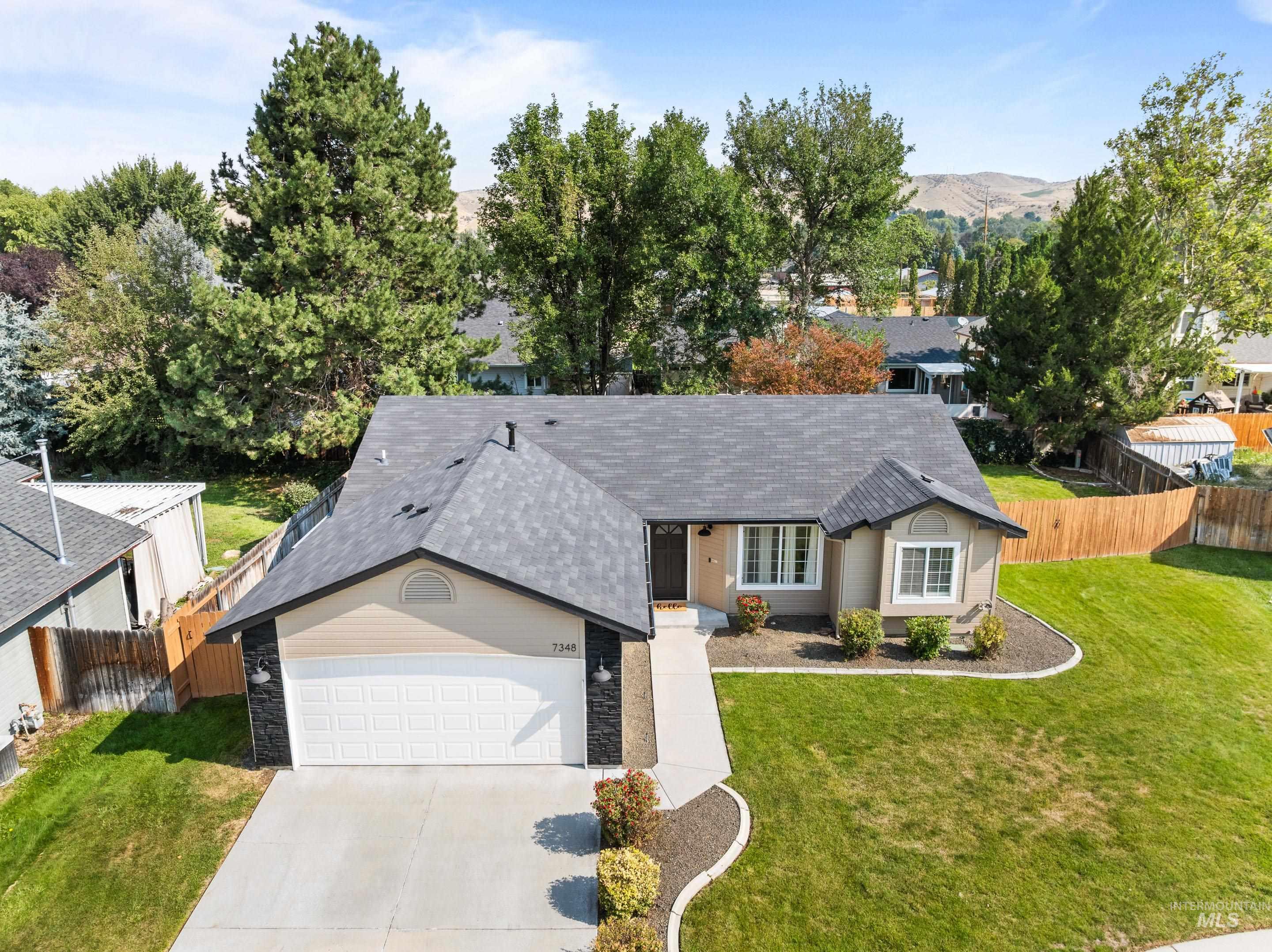 7348 W Limelight Court, Boise, Idaho 83714, 3 Bedrooms, 2 Bathrooms, Residential For Sale, Price $470,000,MLS 98996580