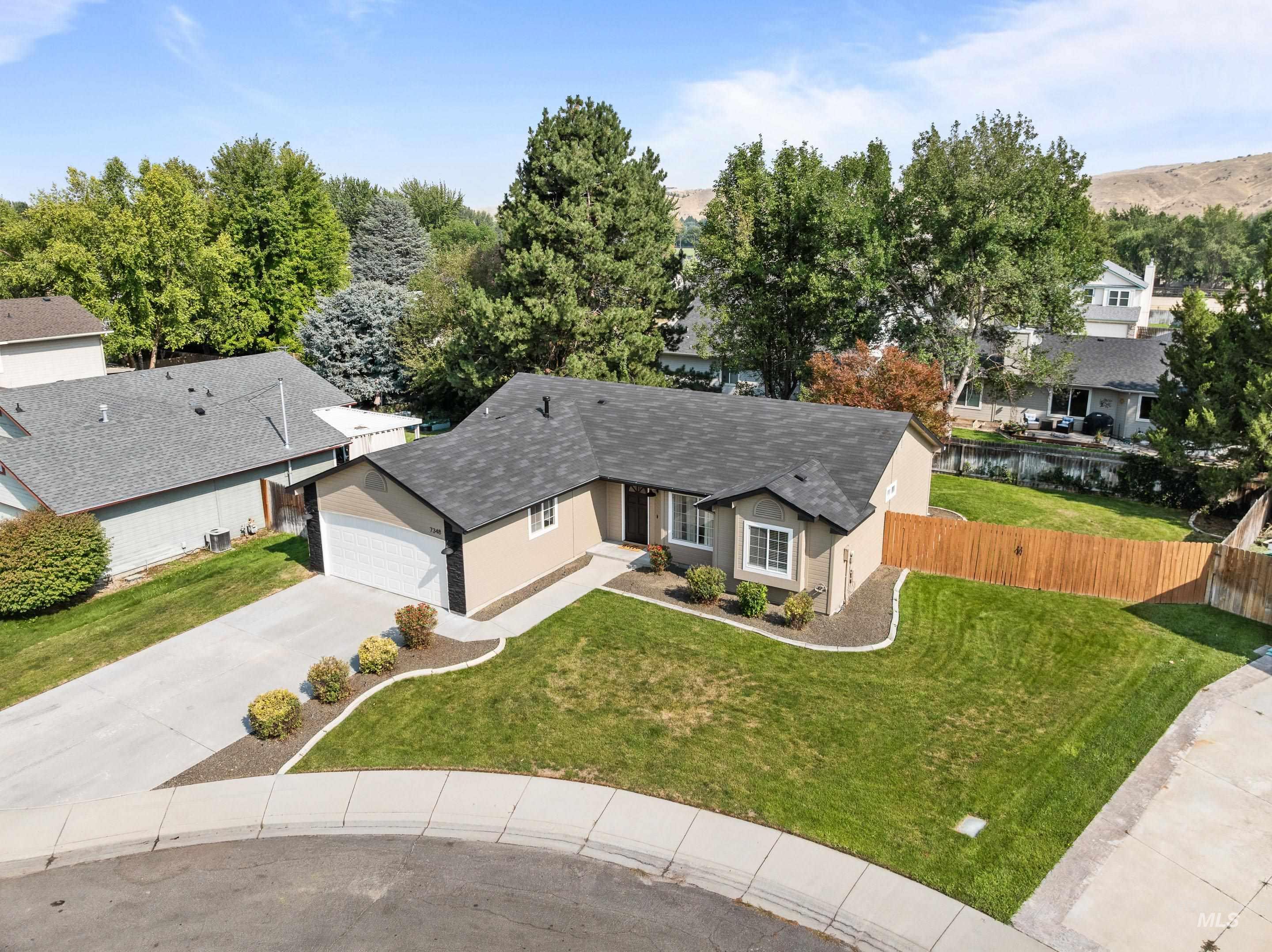 7348 W Limelight Court, Boise, Idaho 83714, 3 Bedrooms, 2 Bathrooms, Residential For Sale, Price $470,000,MLS 98996580