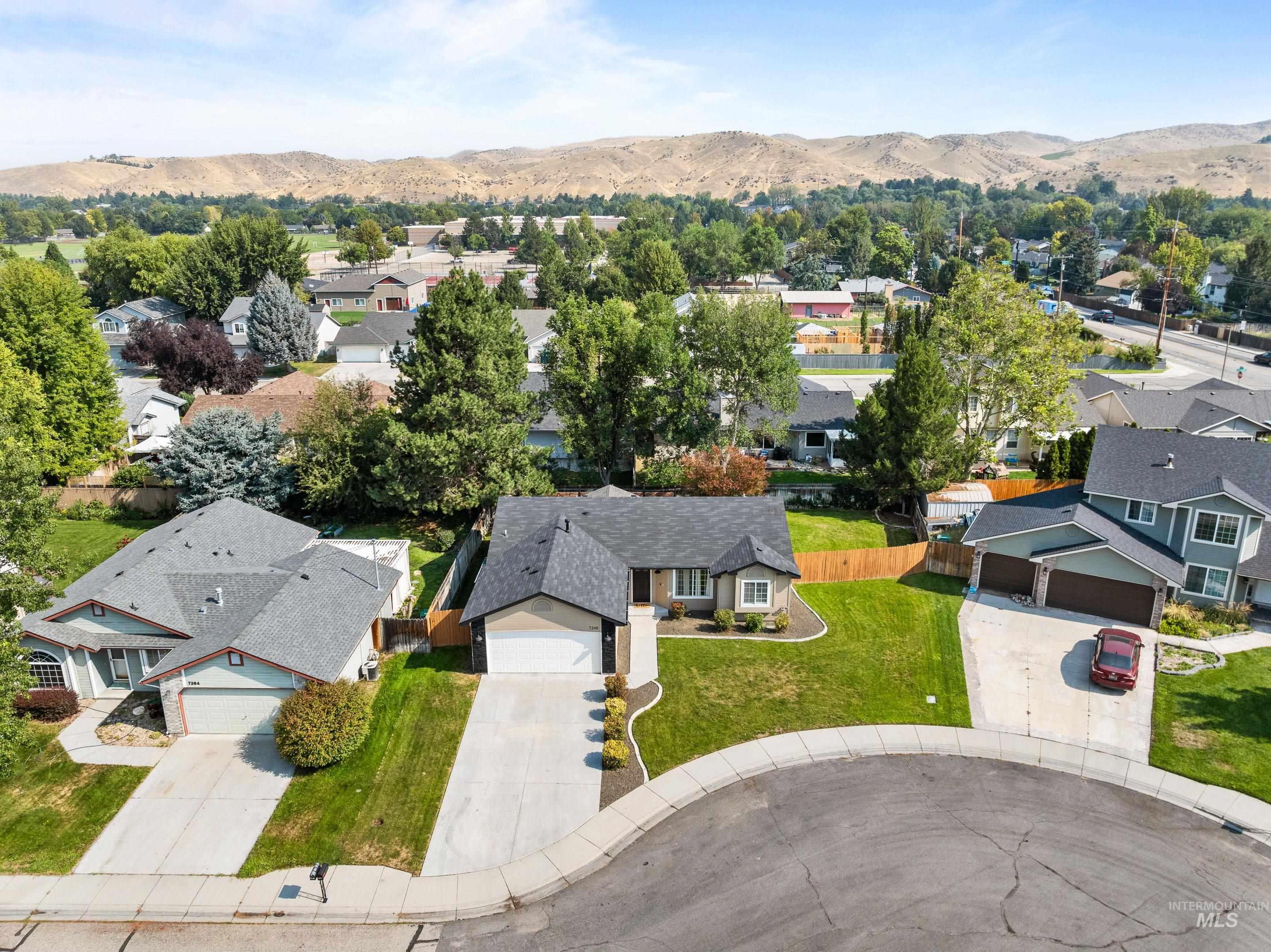 7348 W Limelight Court, Boise, Idaho 83714, 3 Bedrooms, 2 Bathrooms, Residential For Sale, Price $470,000,MLS 98996580