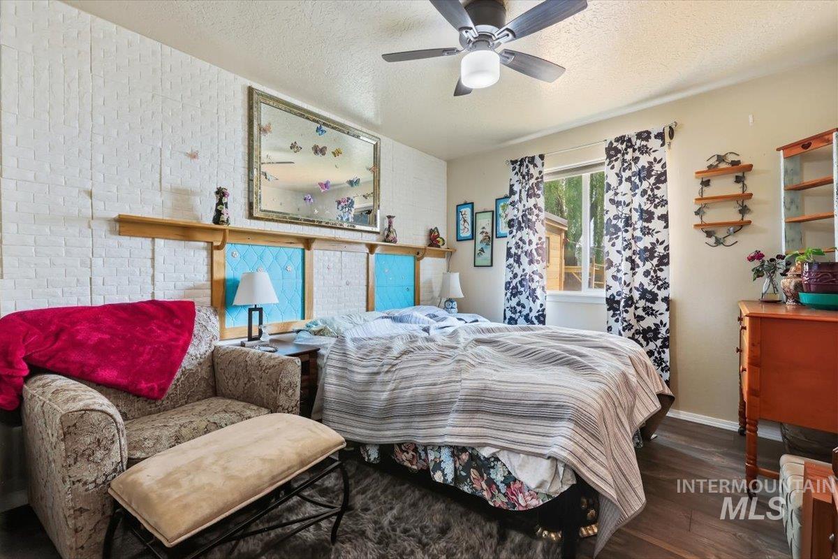 5021 Barkley Way, Caldwell, Idaho 83607, 3 Bedrooms, 2 Bathrooms, Residential For Sale, Price $349,900,MLS 98996581