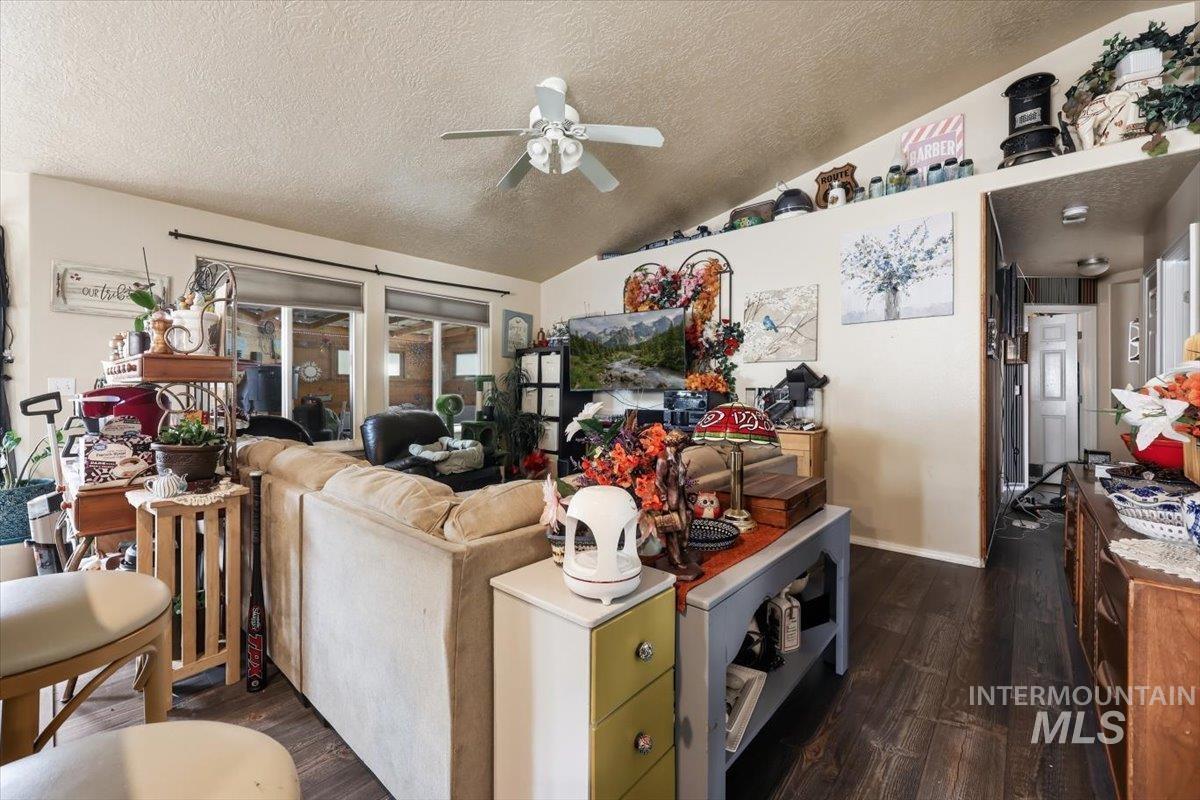 5021 Barkley Way, Caldwell, Idaho 83607, 3 Bedrooms, 2 Bathrooms, Residential For Sale, Price $349,900,MLS 98996581
