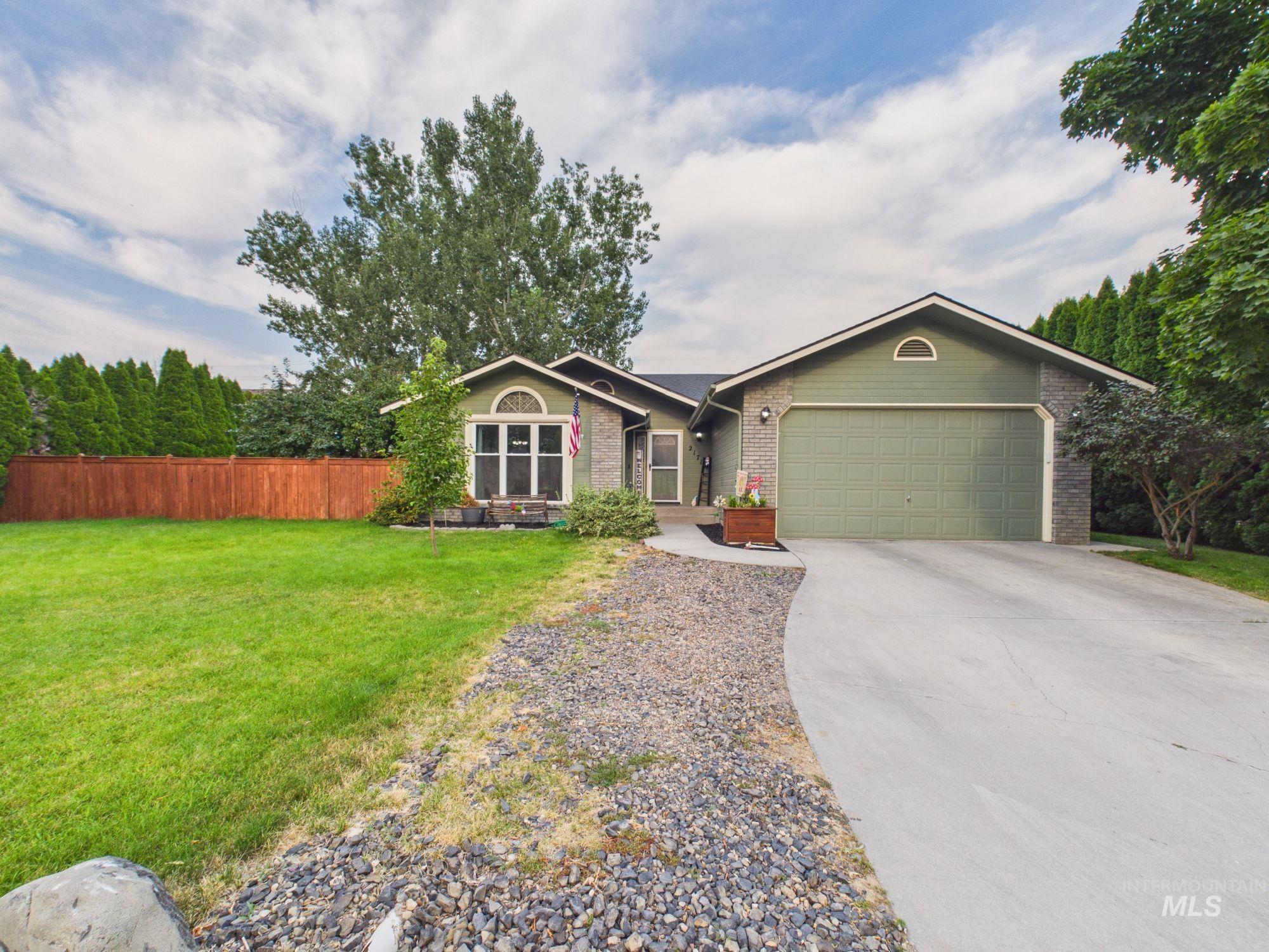 2171 Bonnie Dr, Payette, Idaho 83661, 3 Bedrooms, 2 Bathrooms, Residential For Sale, Price $362,000,MLS 98996591