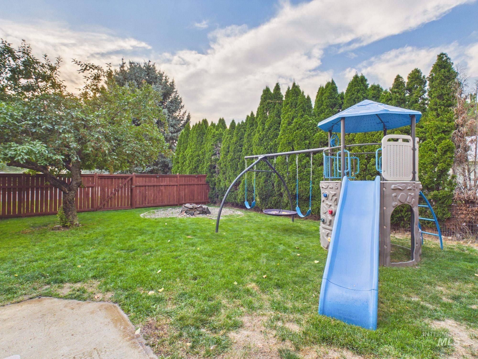 2171 Bonnie Dr, Payette, Idaho 83661, 3 Bedrooms, 2 Bathrooms, Residential For Sale, Price $362,000,MLS 98996591