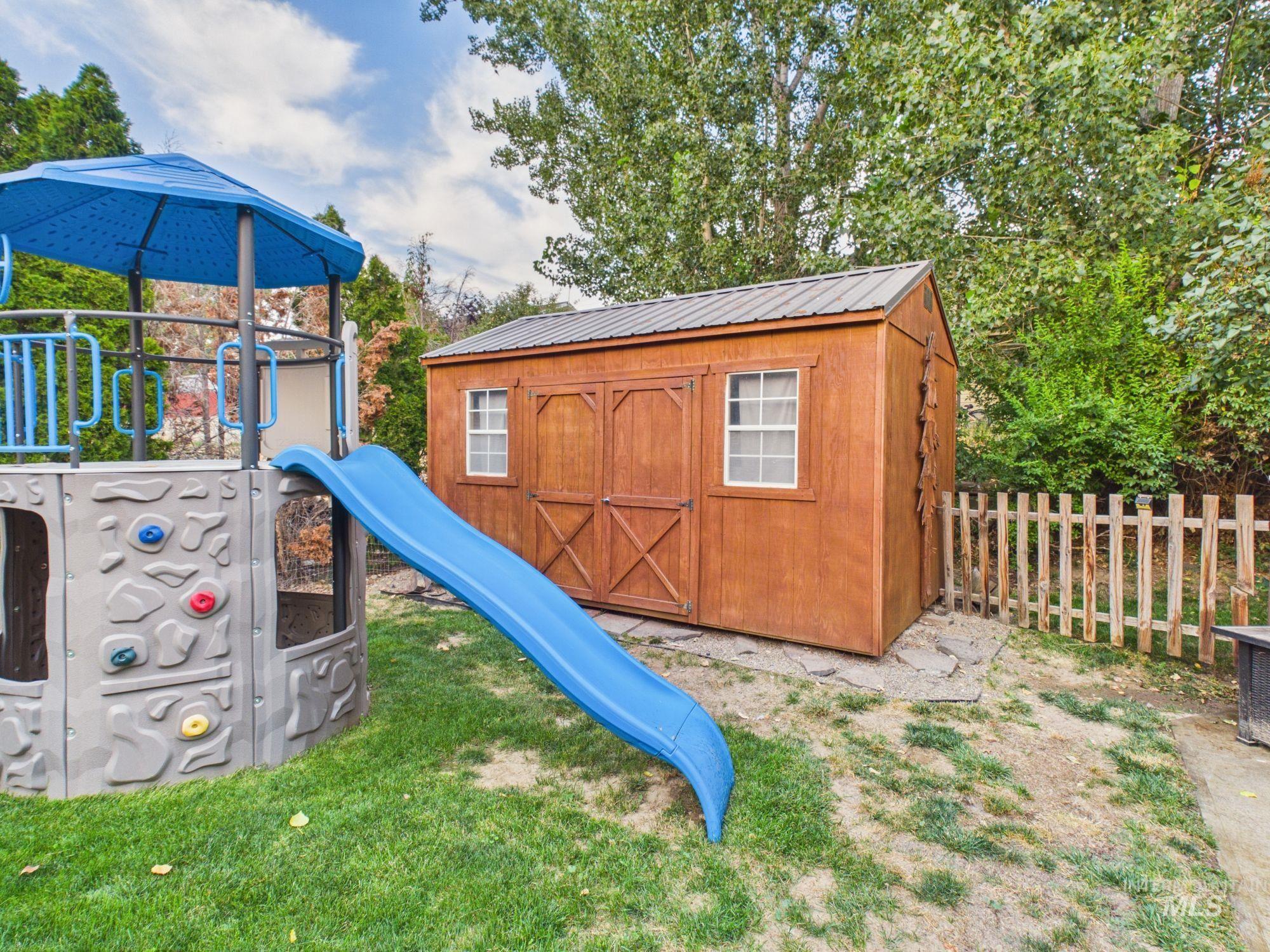 2171 Bonnie Dr, Payette, Idaho 83661, 3 Bedrooms, 2 Bathrooms, Residential For Sale, Price $362,000,MLS 98996591
