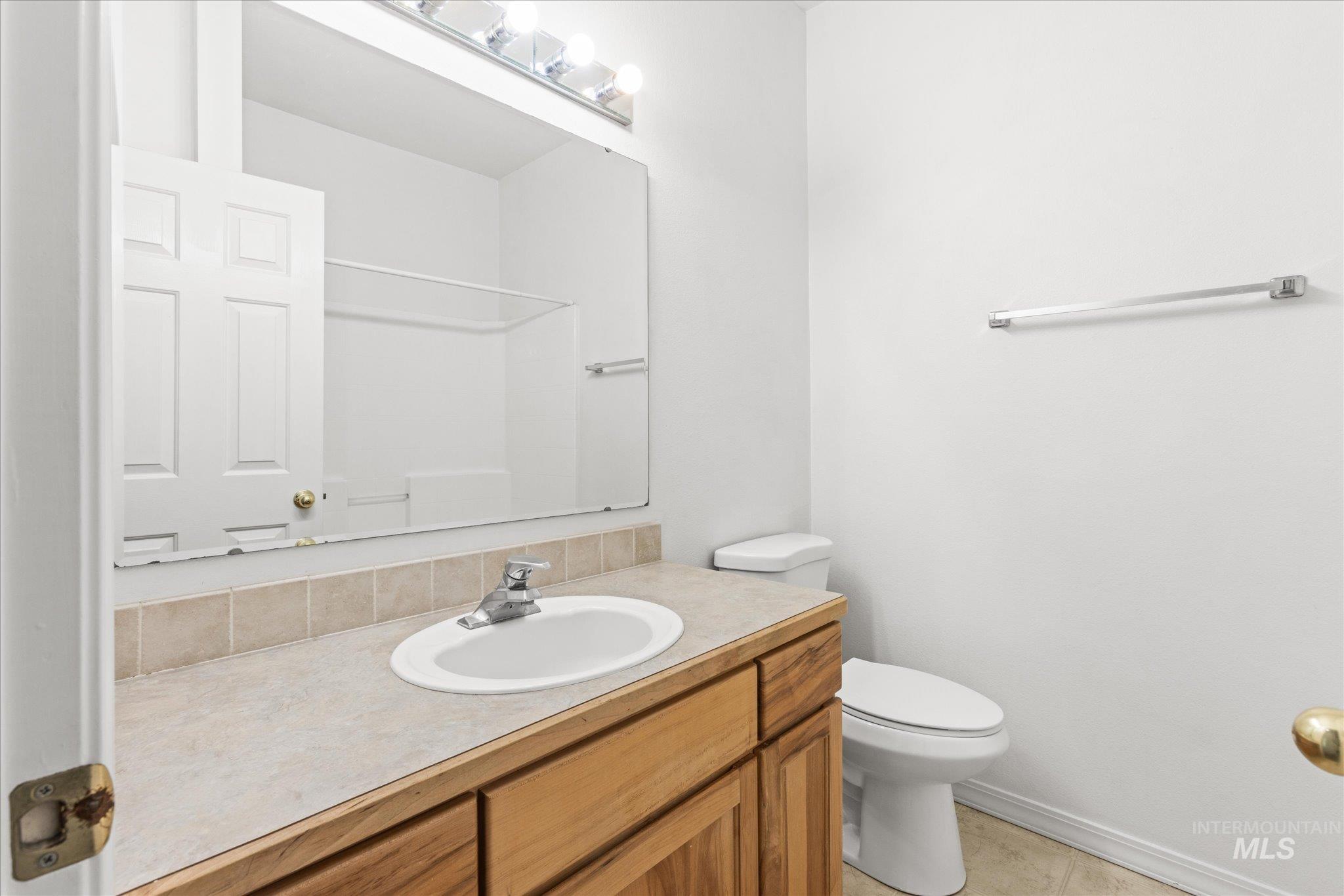 6270 N Sparkford Way, Boise, Idaho 83713, 3 Bedrooms, 2 Bathrooms, Residential For Sale, Price $489,900,MLS 98996597