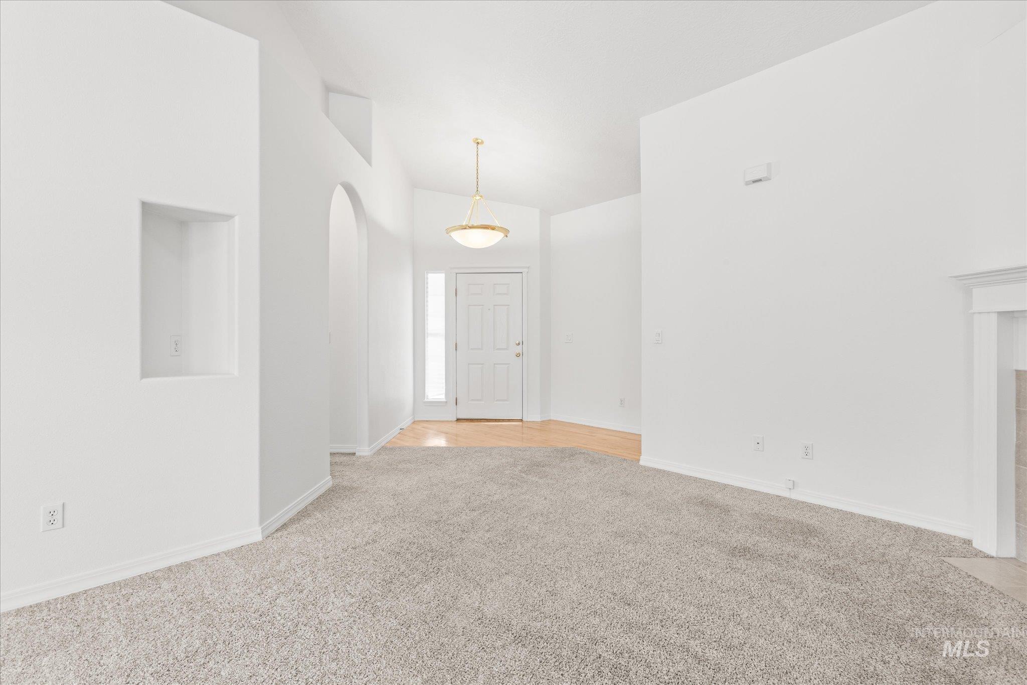 6270 N Sparkford Way, Boise, Idaho 83713, 3 Bedrooms, 2 Bathrooms, Residential For Sale, Price $489,900,MLS 98996597