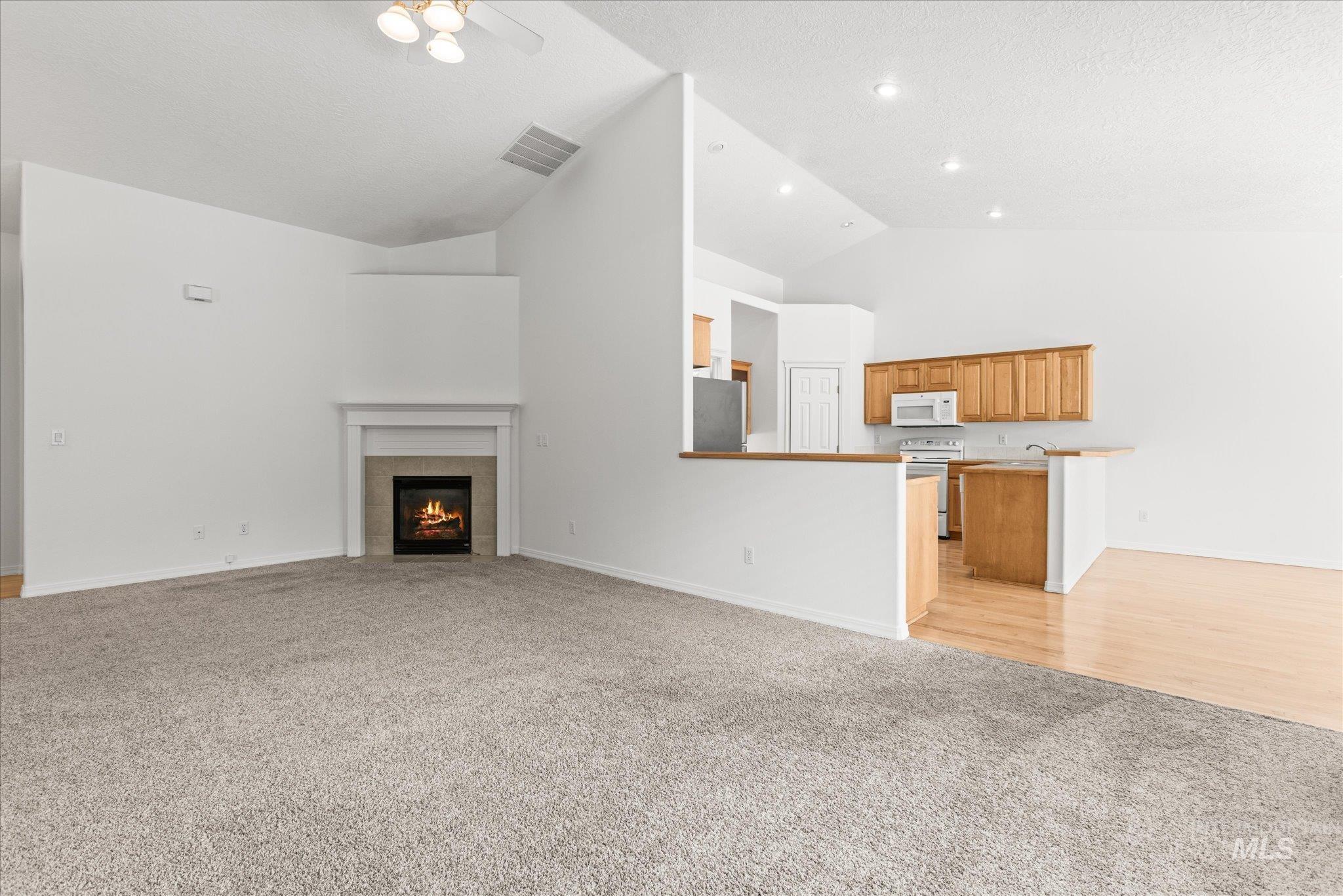 6270 N Sparkford Way, Boise, Idaho 83713, 3 Bedrooms, 2 Bathrooms, Residential For Sale, Price $489,900,MLS 98996597