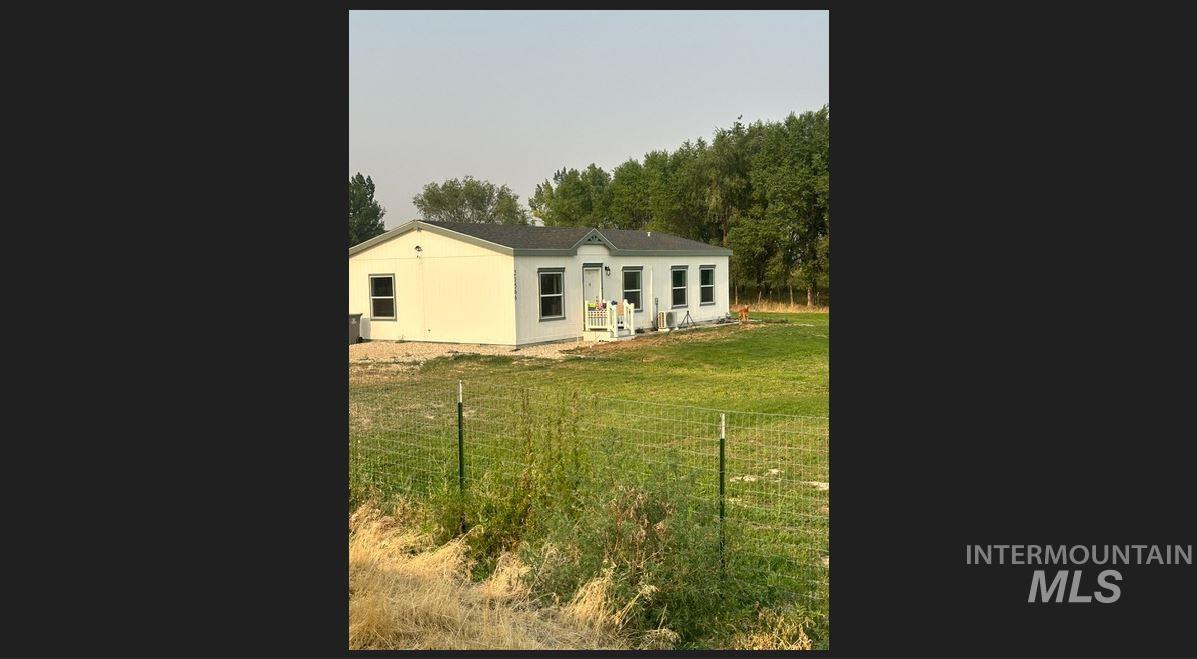 21568/21566 Market Rd, Parma, Idaho 83660, 5 Bedrooms, 4 Bathrooms, Residential For Sale, Price $699,000,MLS 98996602