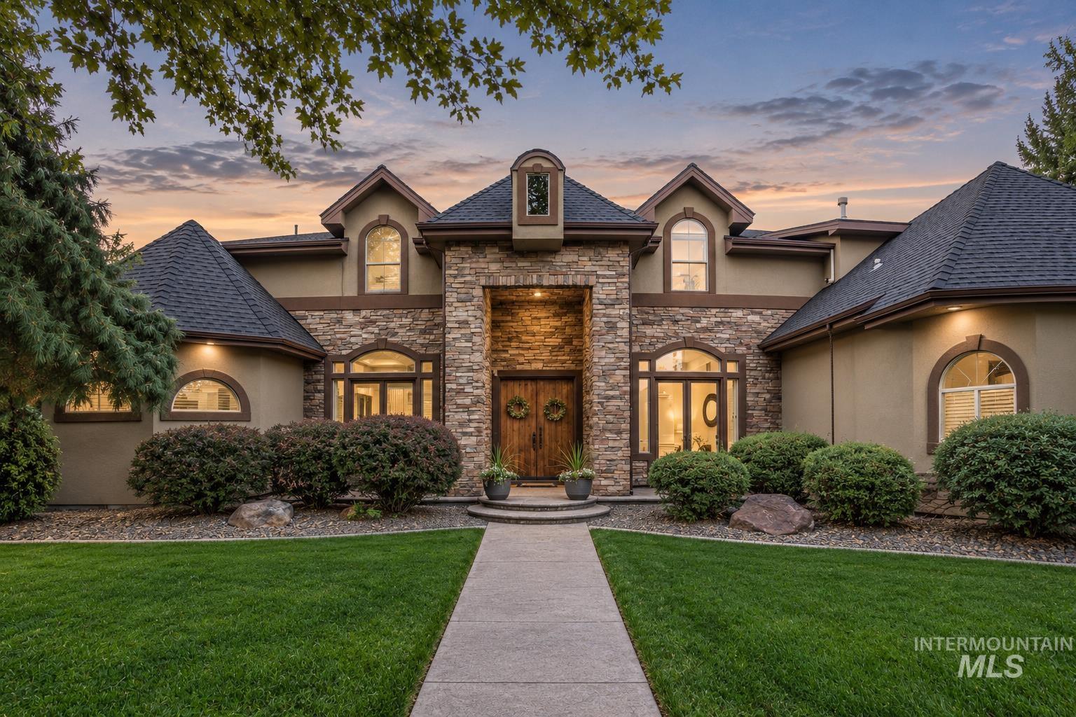 468 E Forest Ridge Drive, Meridian, Idaho 83642, 6 Bedrooms, 5 Bathrooms, Residential For Sale, Price $1,100,000,MLS 98996620
