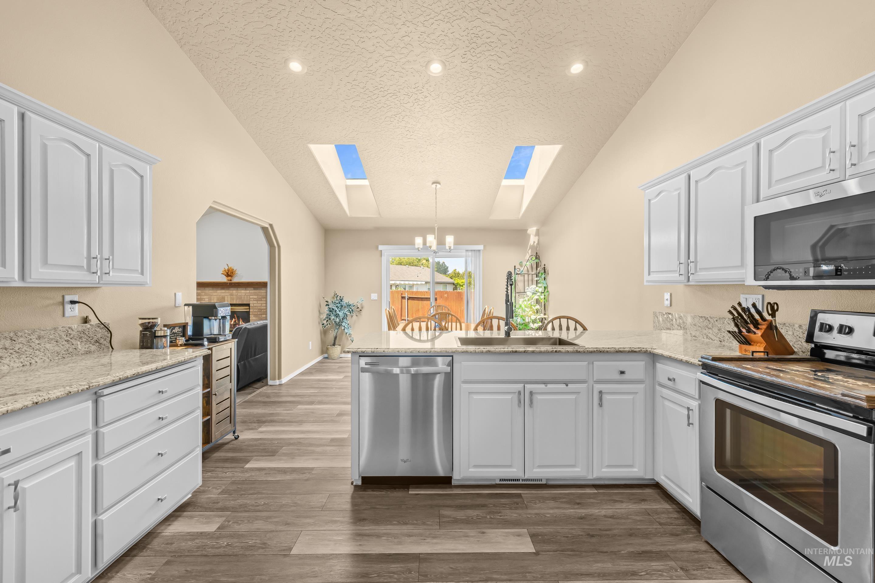 3408 Saraset Cir, Caldwell, Idaho 83605, 3 Bedrooms, 2 Bathrooms, Residential For Sale, Price $549,900, 98996628