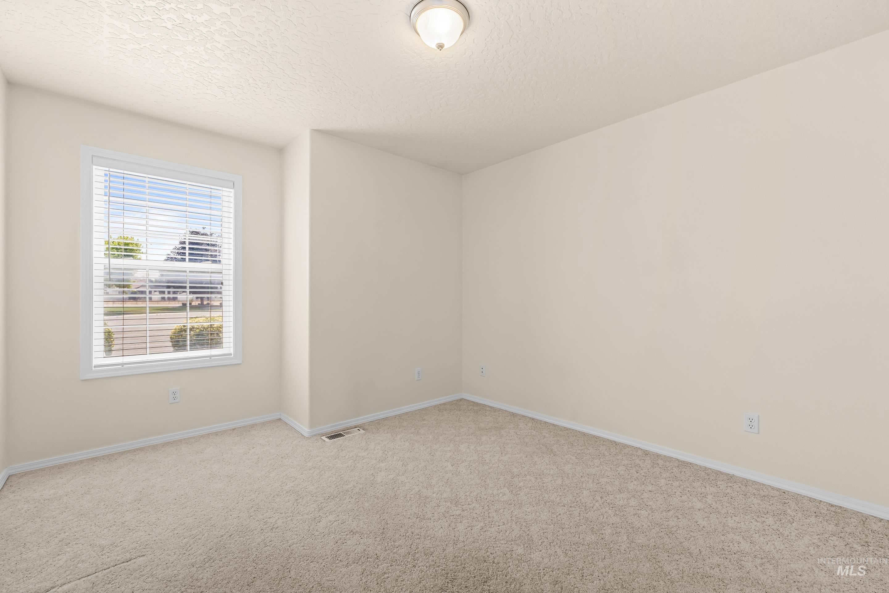 3408 Saraset Cir, Caldwell, Idaho 83605, 3 Bedrooms, 2 Bathrooms, Residential For Sale, Price $549,900,MLS 98996628