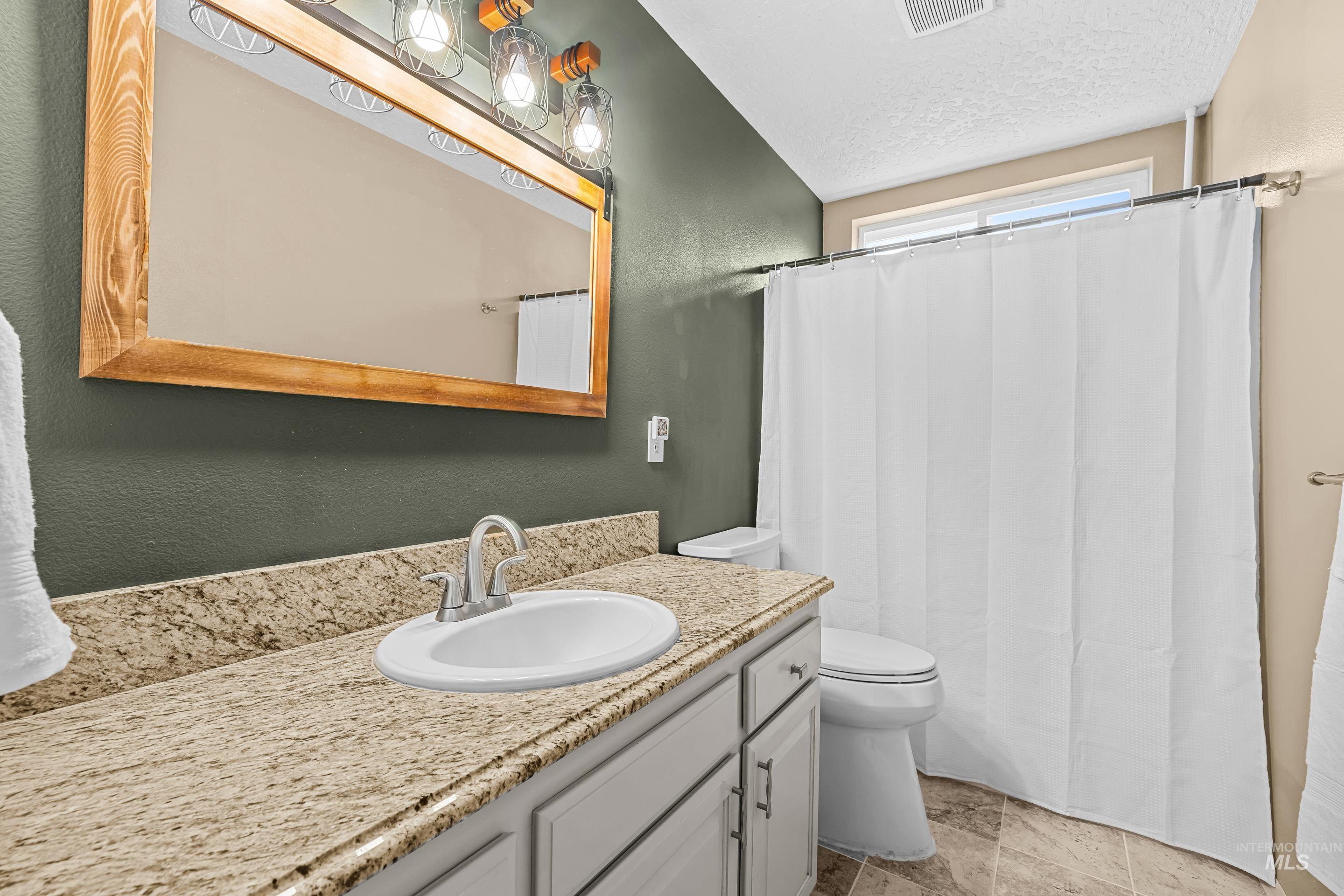 3408 Saraset Cir, Caldwell, Idaho 83605, 3 Bedrooms, 2 Bathrooms, Residential For Sale, Price $549,900,MLS 98996628